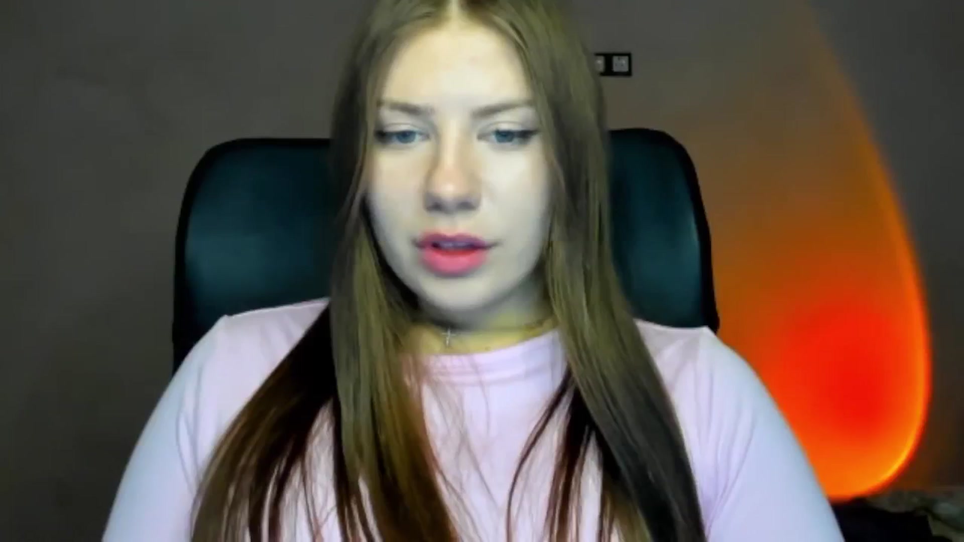 Gallery image thumbnail from FlyingDream's myfreecams stream on, 04/06/2026, 15:06 image 7 of 20