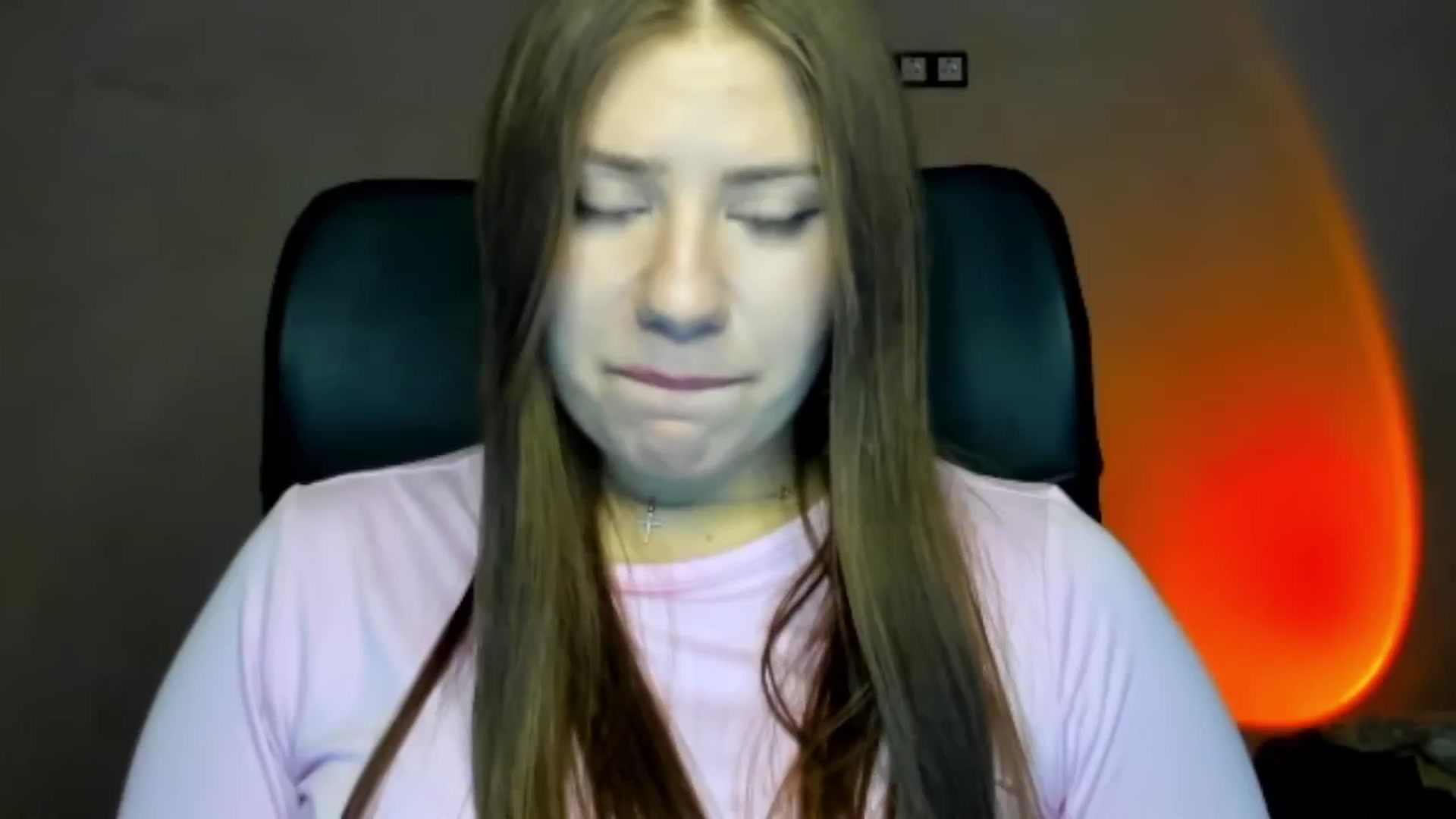 Gallery image thumbnail from FlyingDream's myfreecams stream on, 04/06/2026, 15:06 image 12 of 20