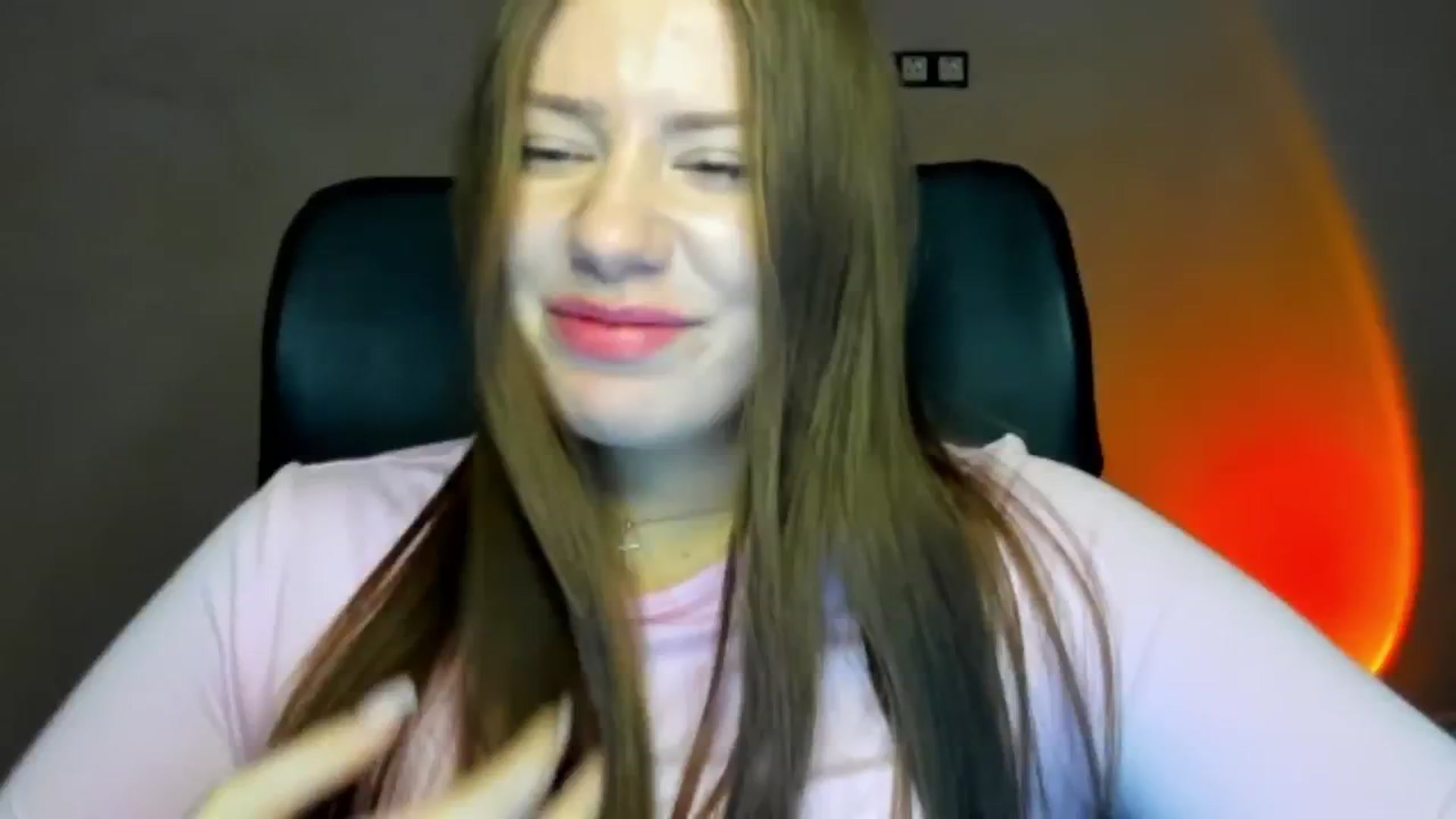 Gallery image thumbnail from FlyingDream's myfreecams stream on, 04/06/2026, 15:06 image 10 of 20