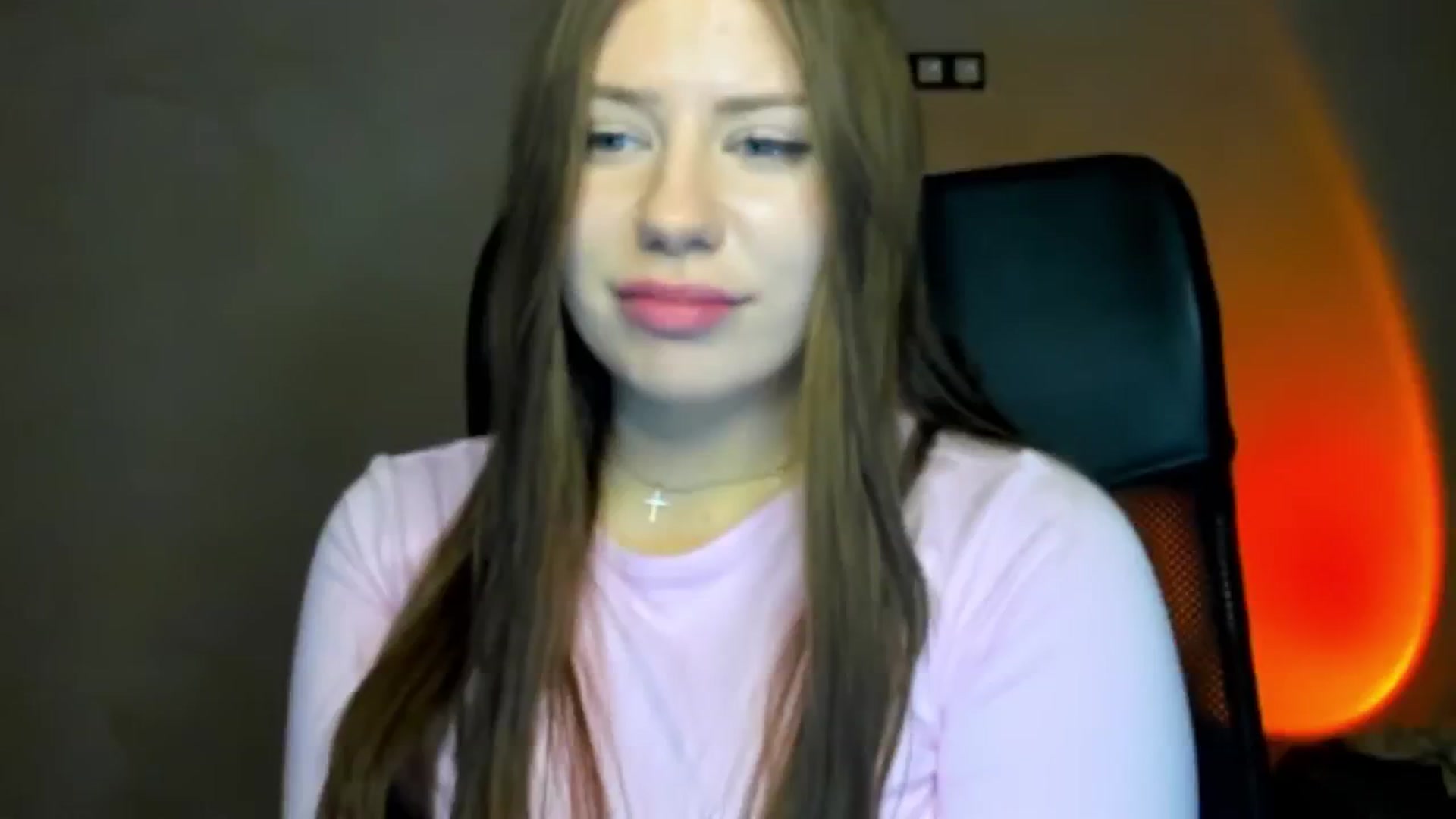 Gallery image thumbnail from FlyingDream's myfreecams stream on, 04/06/2026, 15:51 image 15 of 20