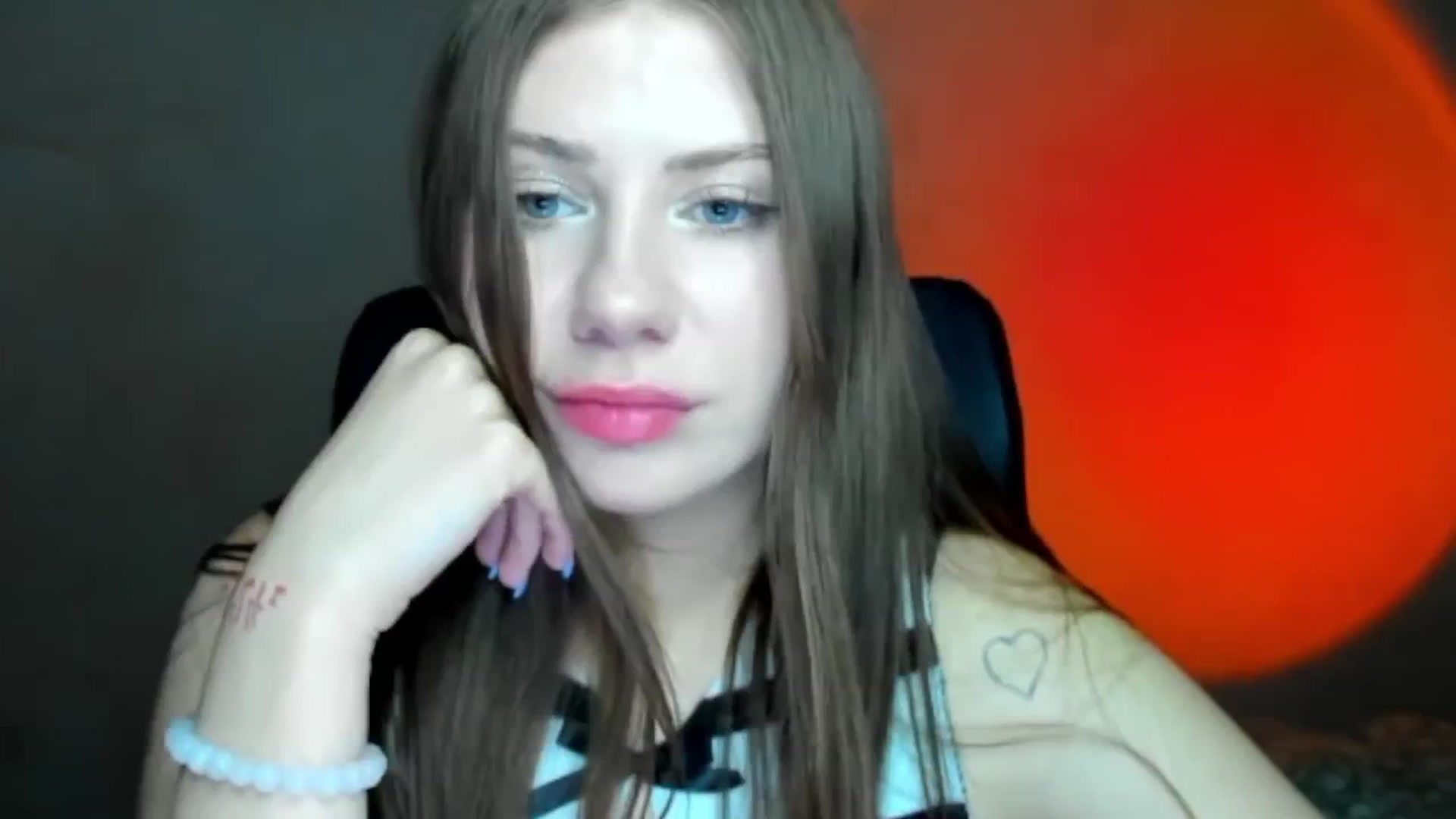 Gallery image thumbnail from FlyingDream's myfreecams stream on, 04/13/2026, 17:53 image 6 of 20