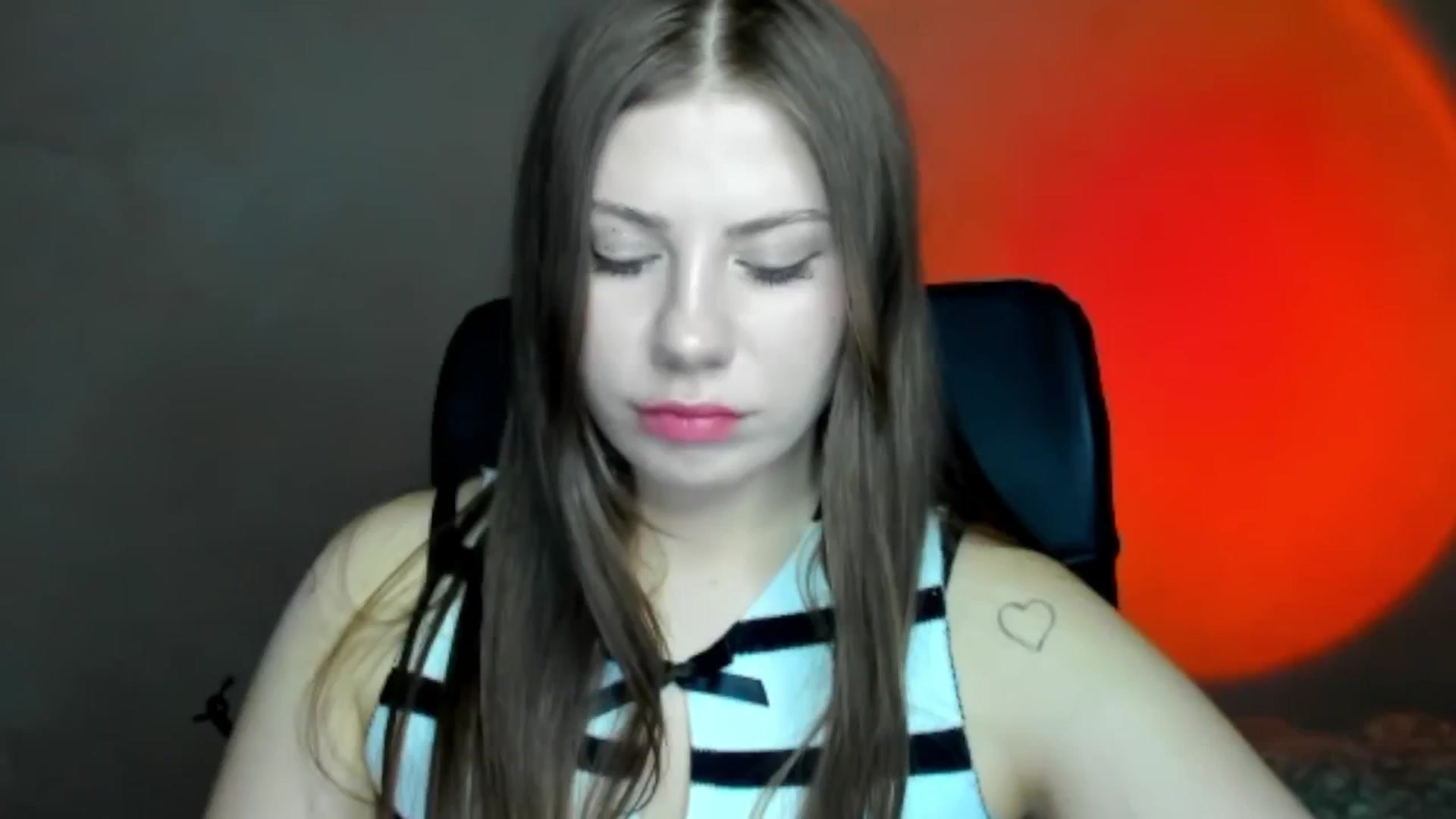 Gallery image thumbnail from FlyingDream's myfreecams stream on, 04/13/2026, 17:53 image 9 of 20