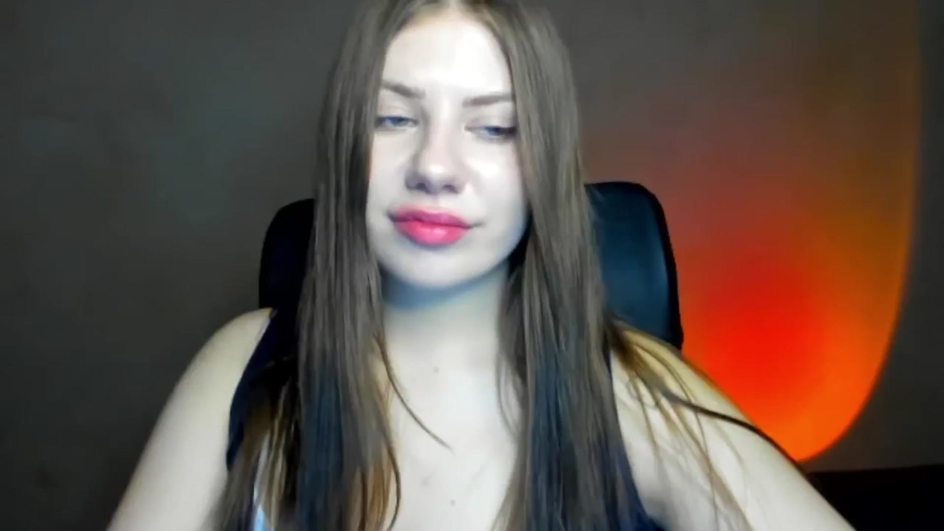 Gallery image thumbnail from FlyingDream's myfreecams stream on, 04/16/2026, 17:23 image 18 of 20