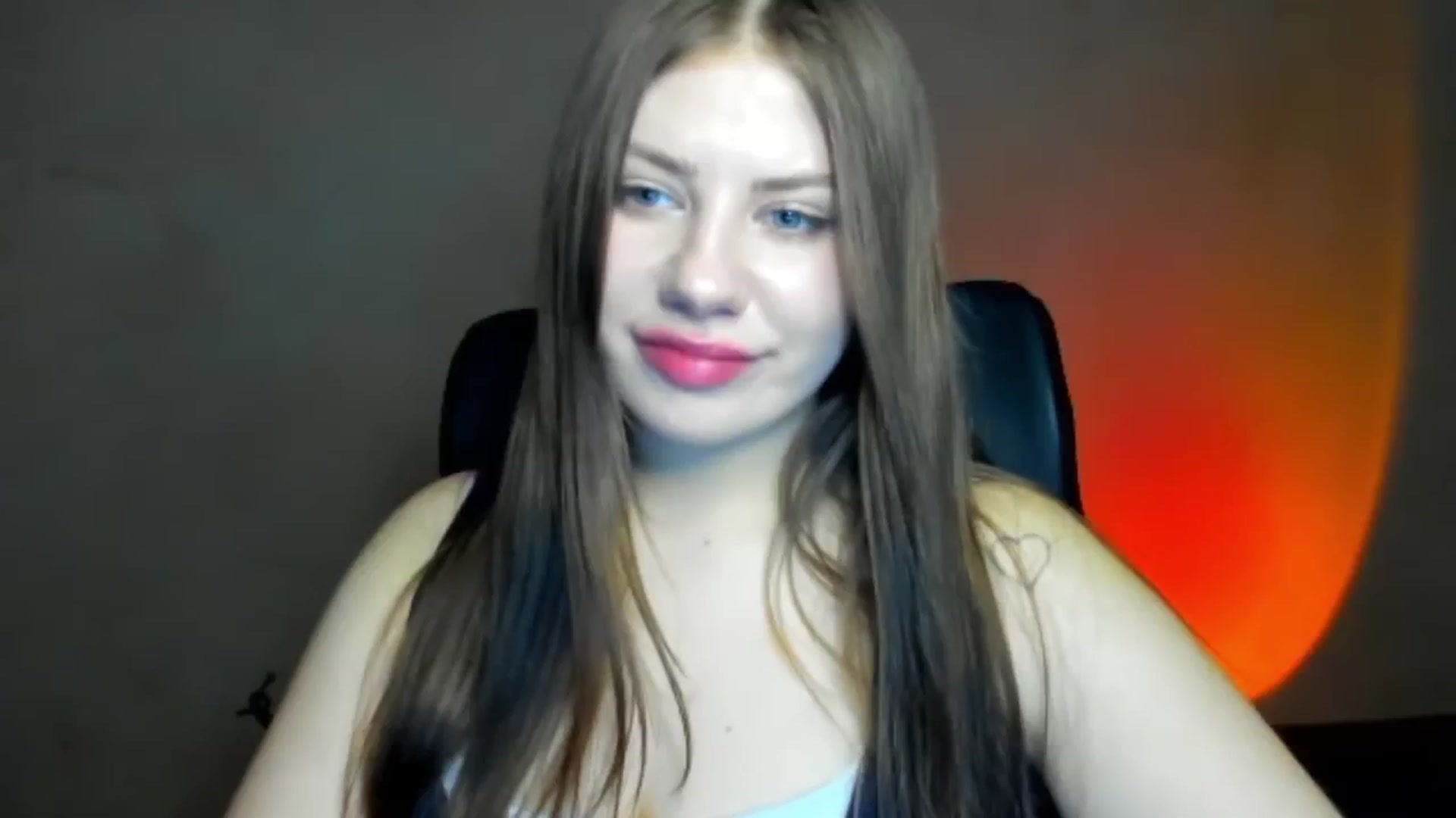 Gallery image thumbnail from FlyingDream's myfreecams stream on, 04/16/2026, 17:23 image 19 of 20