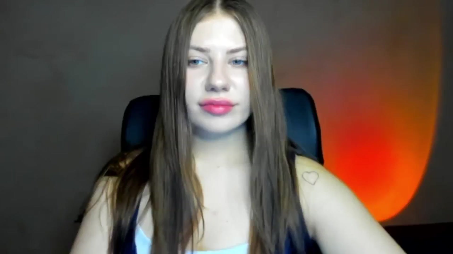 Gallery image thumbnail from FlyingDream's myfreecams stream on, 04/16/2026, 17:23 image 7 of 20