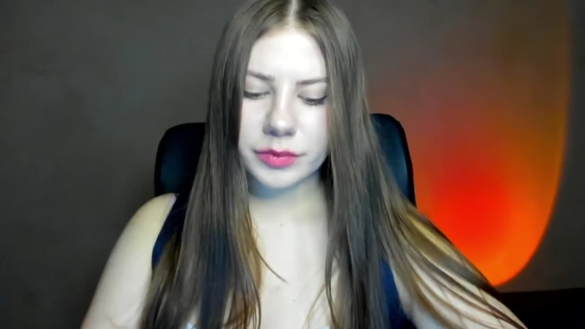 Gallery image thumbnail from FlyingDream's myfreecams stream on, 04/16/2026, 17:23 image 17 of 20