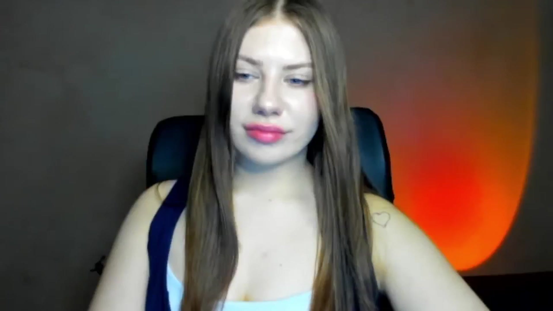 Gallery image thumbnail from FlyingDream's myfreecams stream on, 04/16/2026, 17:23 image 6 of 20