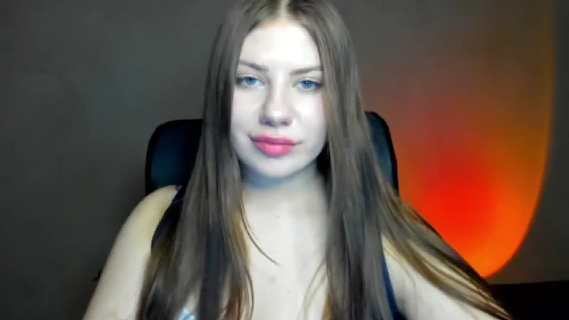 Gallery image thumbnail from FlyingDream's myfreecams stream on, 04/16/2026, 17:23 image 16 of 20