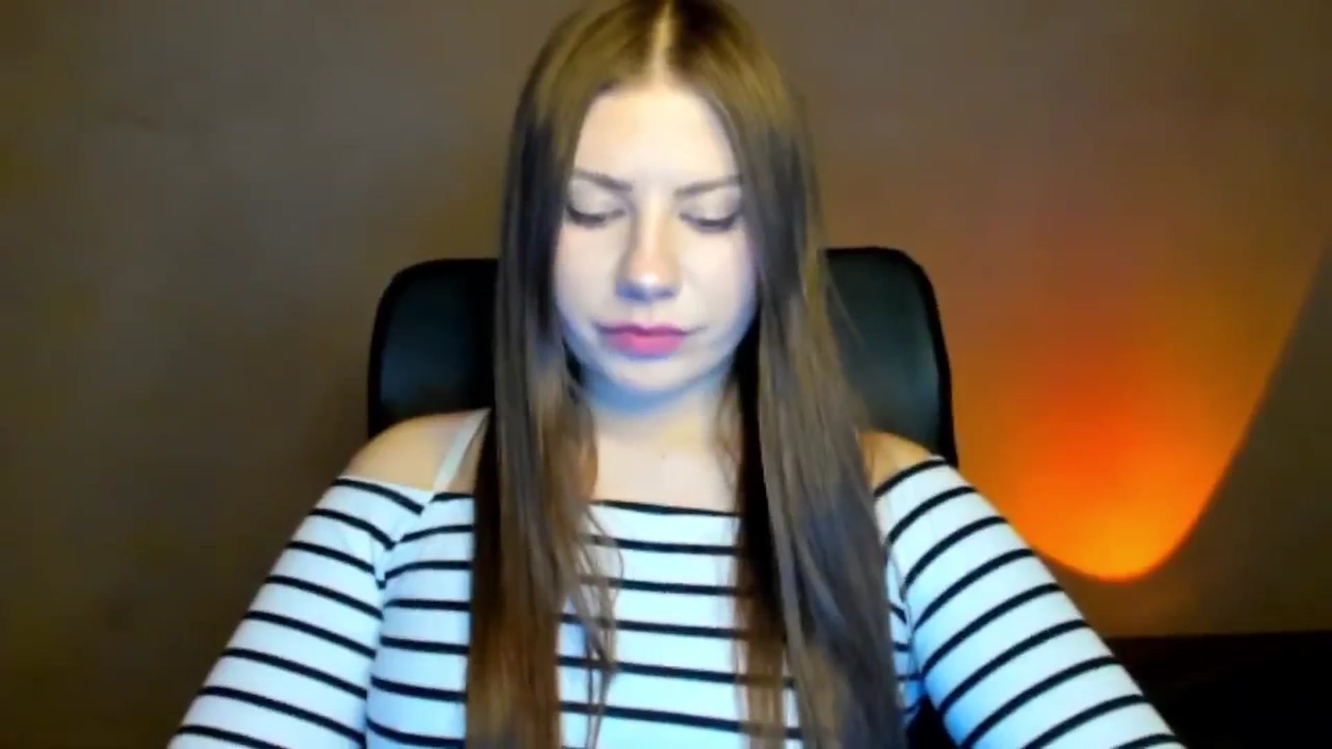 Gallery image thumbnail from FlyingDream's myfreecams stream on, 04/17/2026, 16:41 image 2 of 20