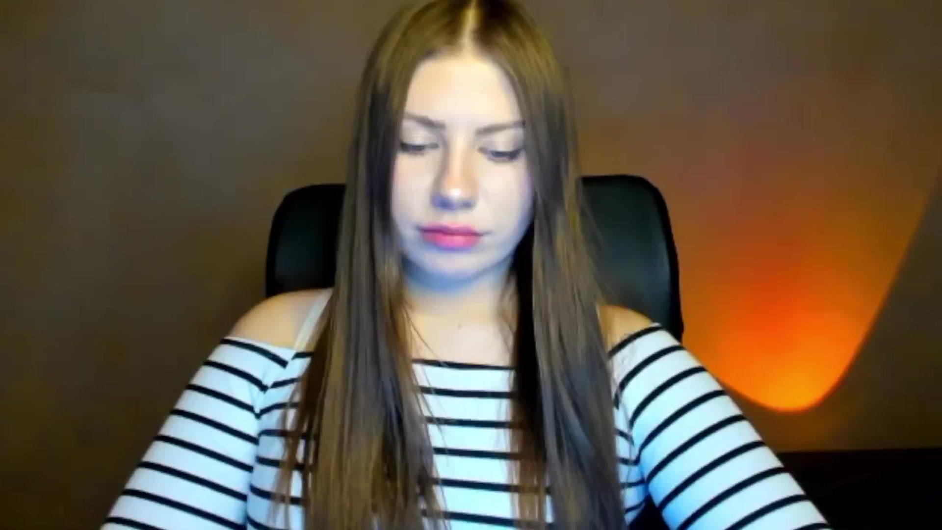 Gallery image thumbnail from FlyingDream's myfreecams stream on, 04/17/2026, 16:41 image 1 of 20
