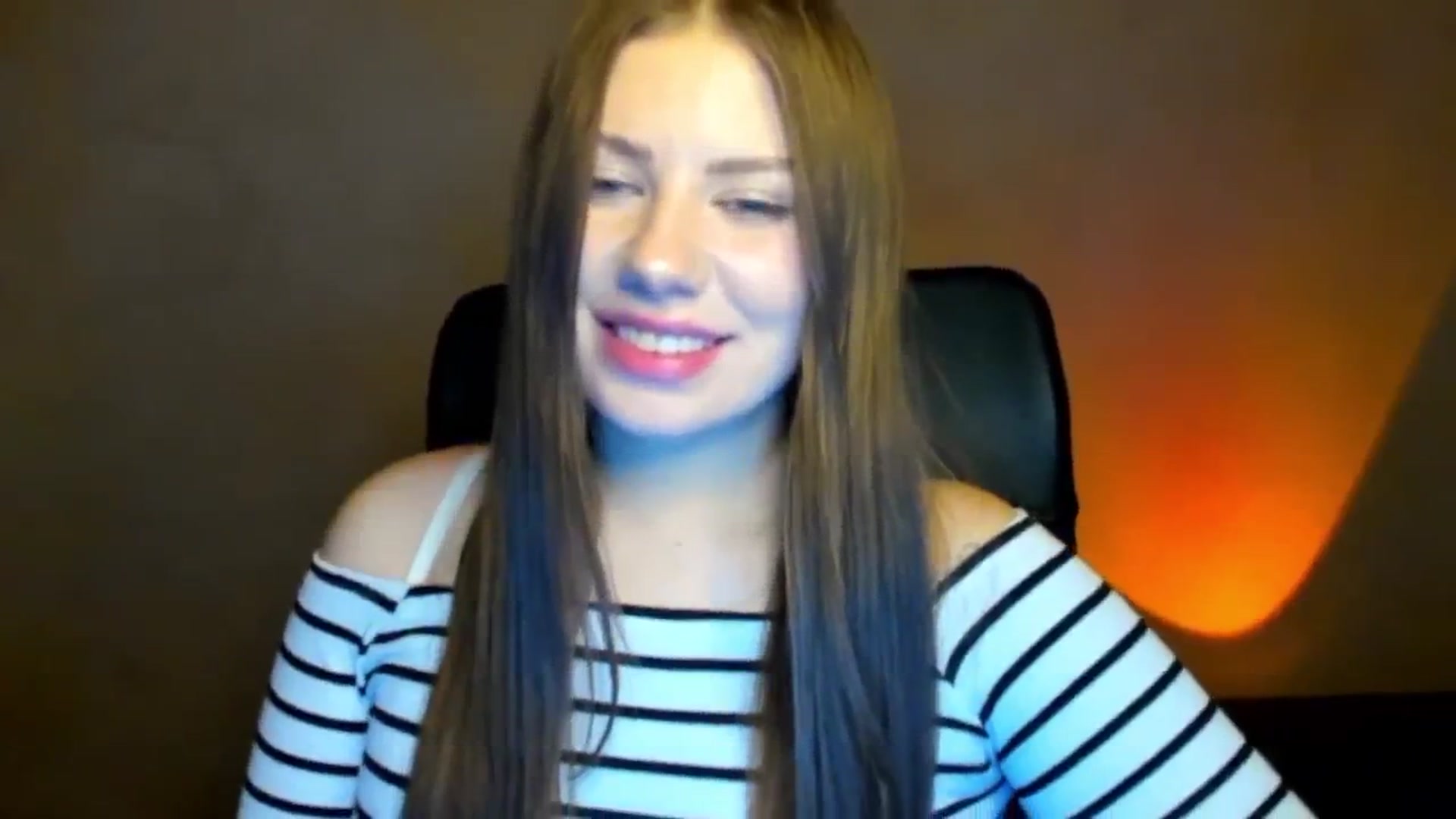 Gallery image thumbnail from FlyingDream's myfreecams stream on, 04/17/2026, 16:41 image 6 of 20