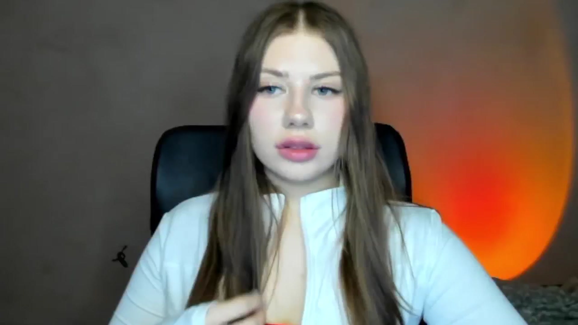 Gallery image thumbnail from FlyingDream's myfreecams stream on, 04/21/2026, 17:31 image 6 of 20
