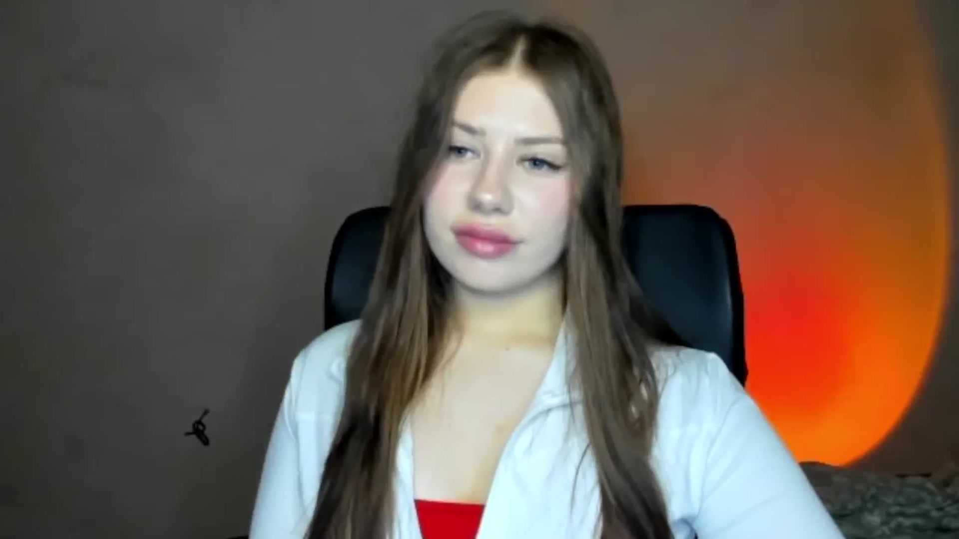 Gallery image thumbnail from FlyingDream's myfreecams stream on, 04/21/2026, 17:31 image 18 of 20