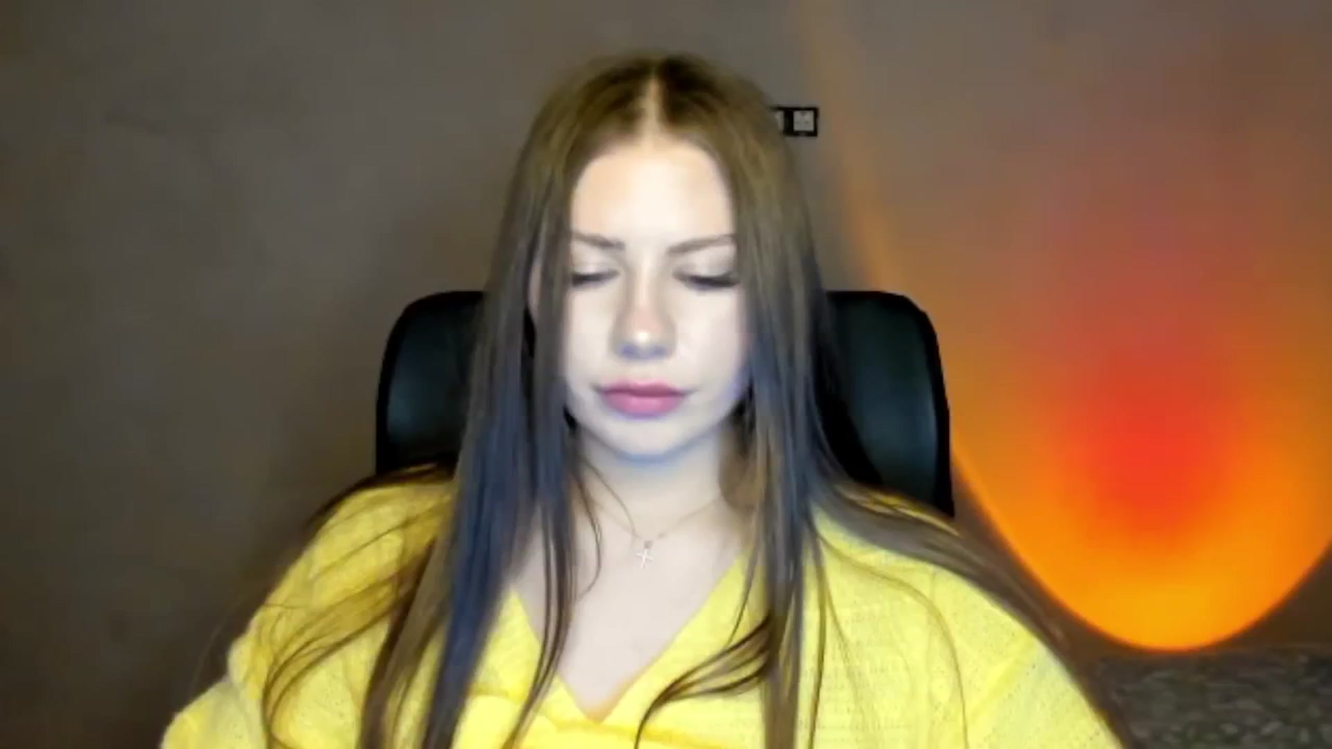 Gallery image thumbnail from FlyingDream's myfreecams stream on, 04/22/2026, 17:04 image 8 of 20