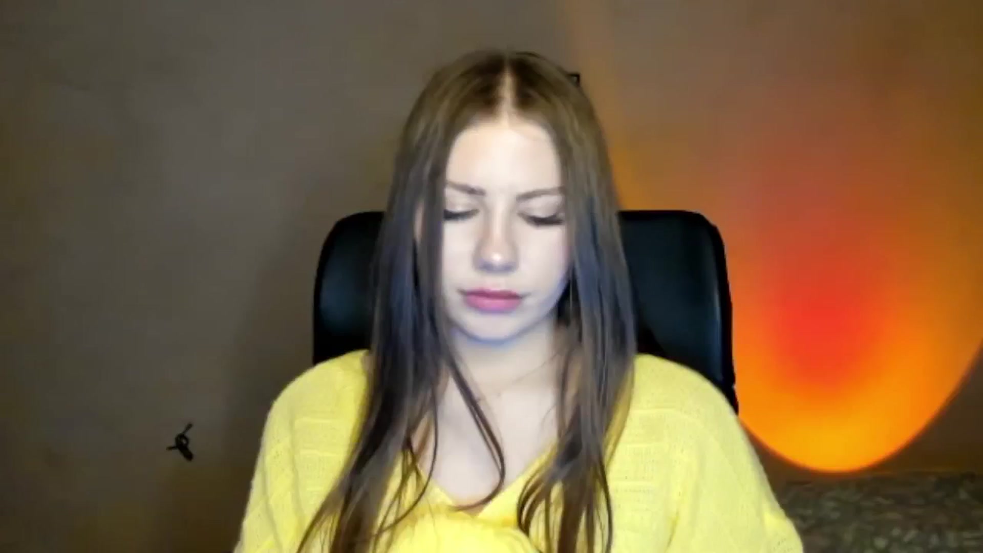 Gallery image thumbnail from FlyingDream's myfreecams stream on, 04/22/2026, 17:04 image 19 of 20