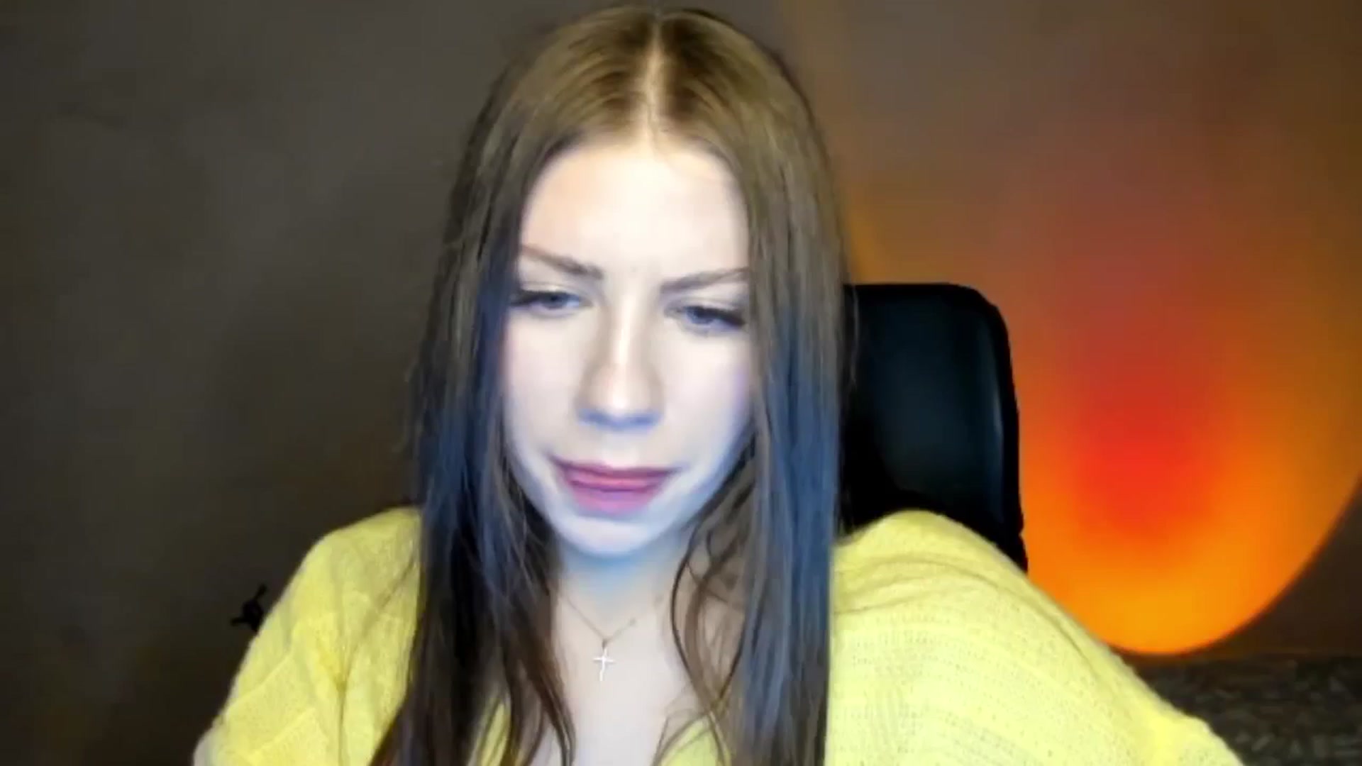 Gallery image thumbnail from FlyingDream's myfreecams stream on, 04/22/2026, 17:04 image 18 of 20