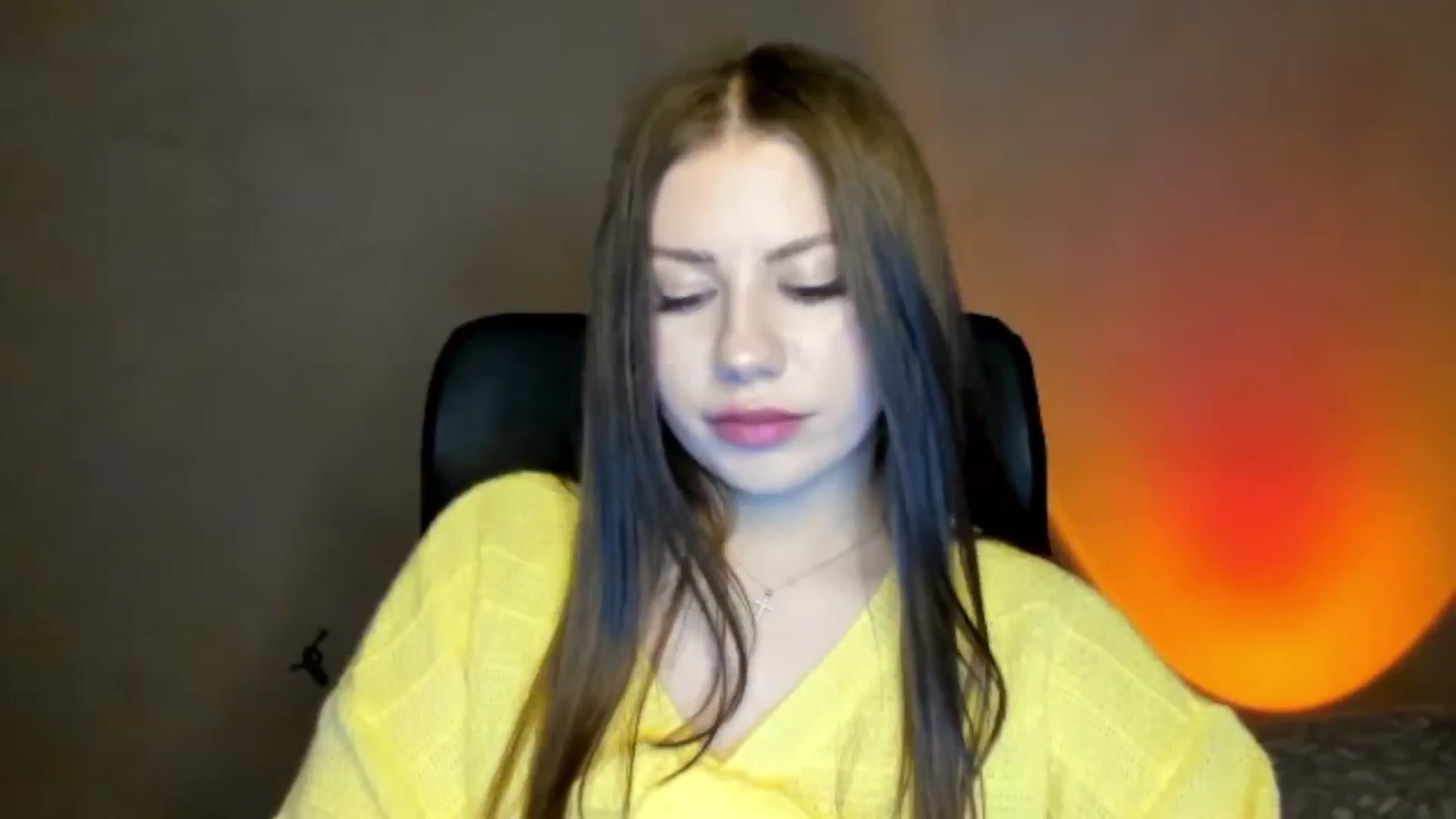 Gallery image thumbnail from FlyingDream's myfreecams stream on, 04/22/2026, 17:04 image 13 of 20