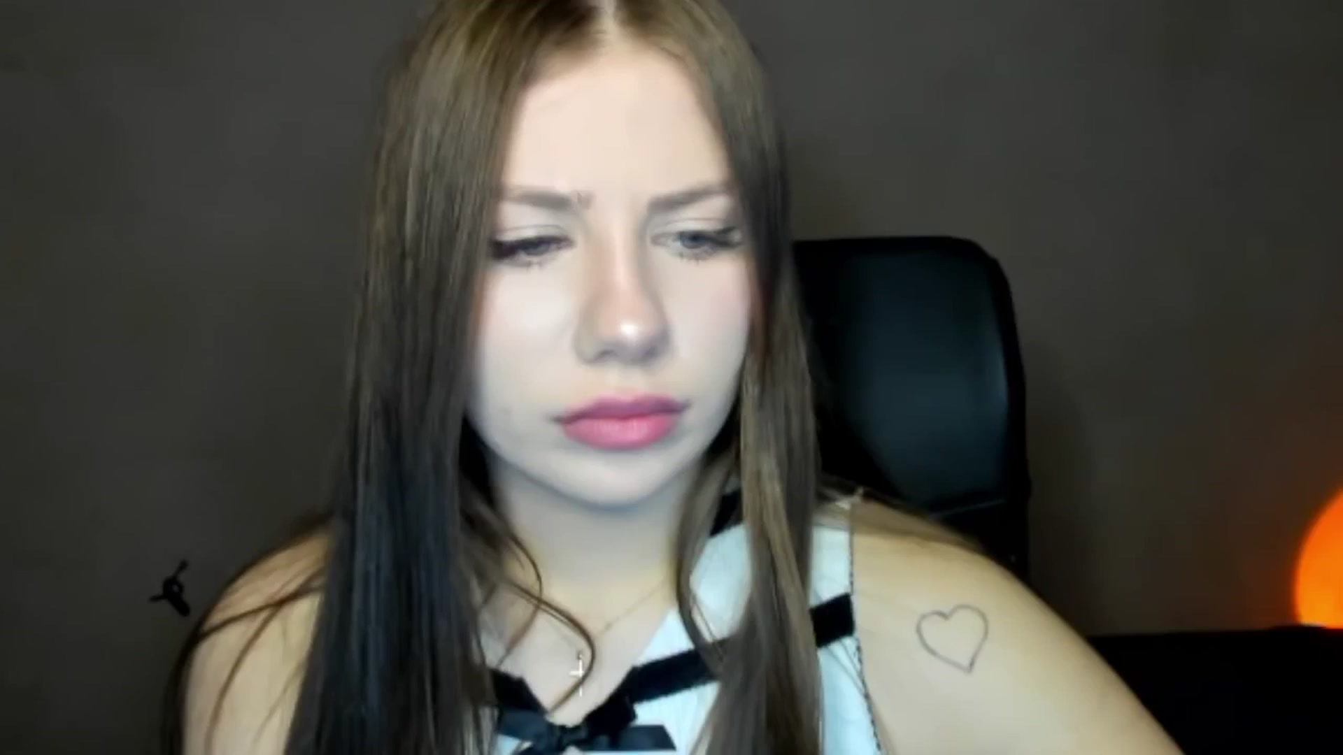 Gallery image thumbnail from FlyingDream's myfreecams stream on, 05/02/2026, 16:51 image 10 of 20