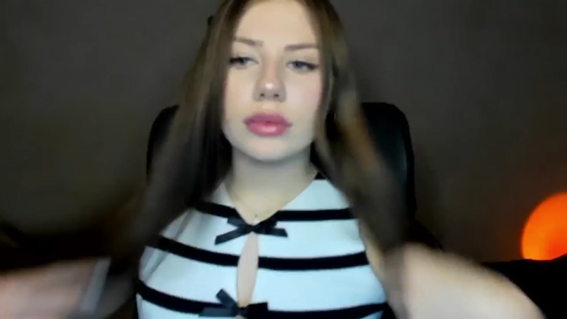 Gallery image thumbnail from FlyingDream's myfreecams stream on, 05/02/2026, 16:51 image 13 of 20