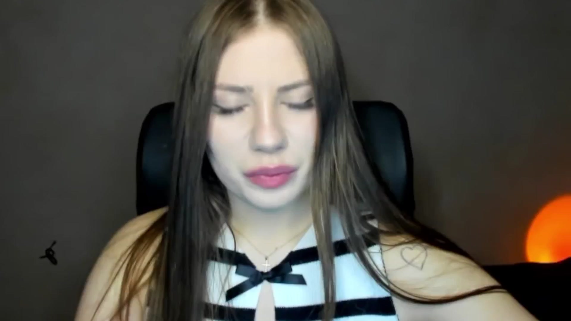 Gallery image thumbnail from FlyingDream's myfreecams stream on, 05/02/2026, 16:51 image 20 of 20