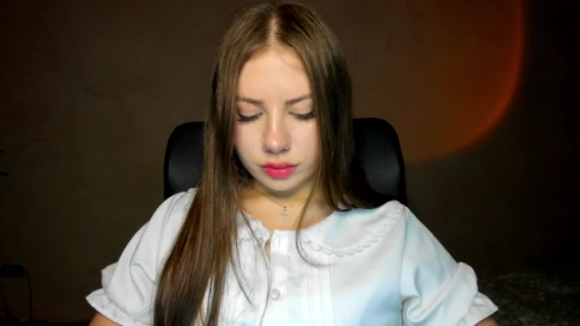 Gallery image thumbnail from FlyingDream's myfreecams stream on, 05/15/2026, 19:03 image 14 of 20