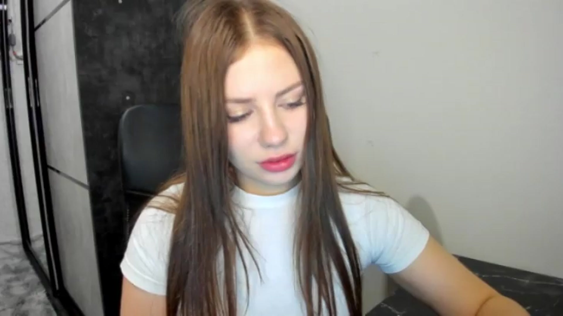 Gallery image thumbnail from FlyingDream's myfreecams stream on, 05/26/2026, 19:15 image 11 of 20