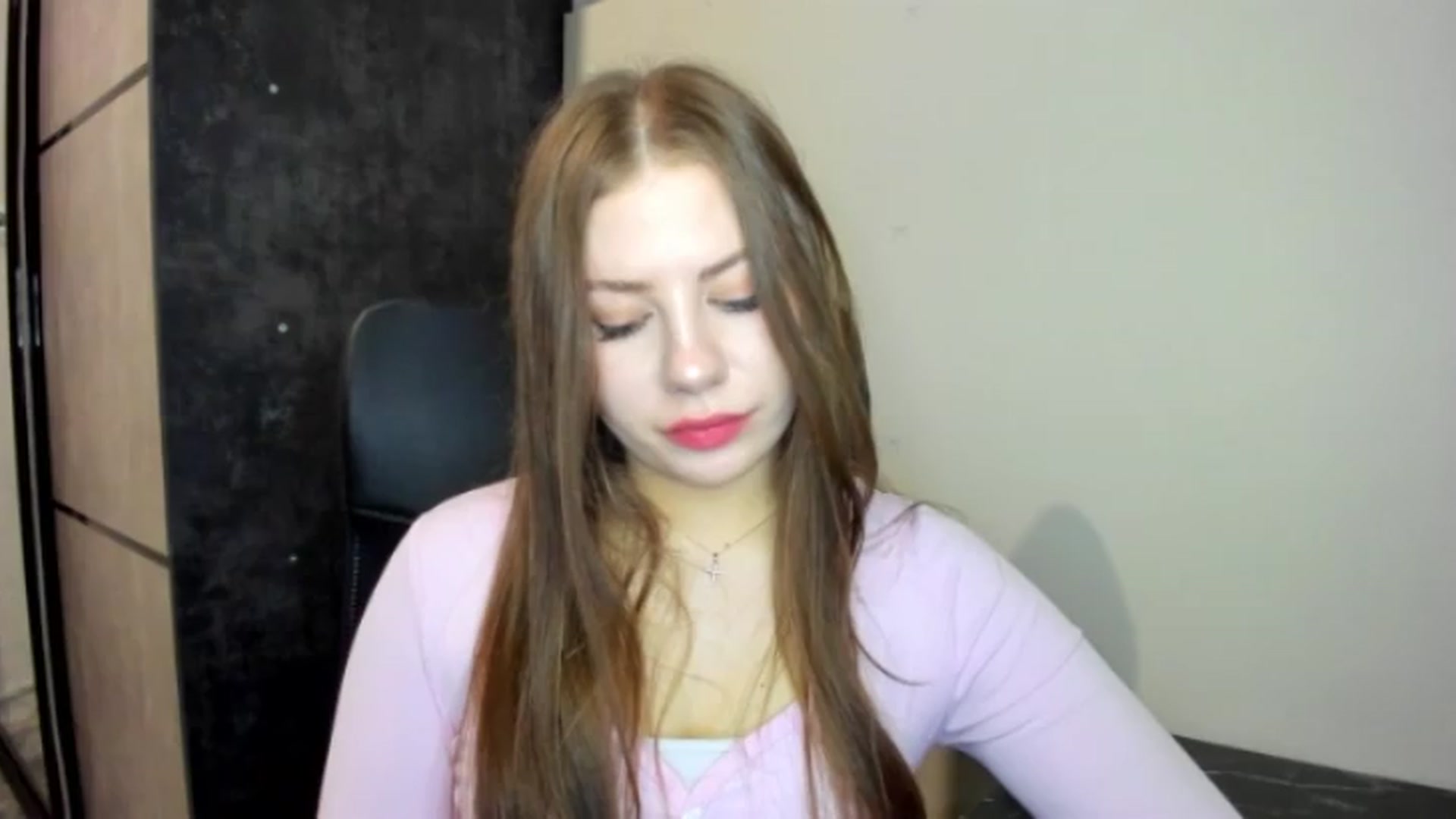 Gallery image thumbnail from FlyingDream's myfreecams stream on, 05/27/2026, 18:07 image 18 of 20