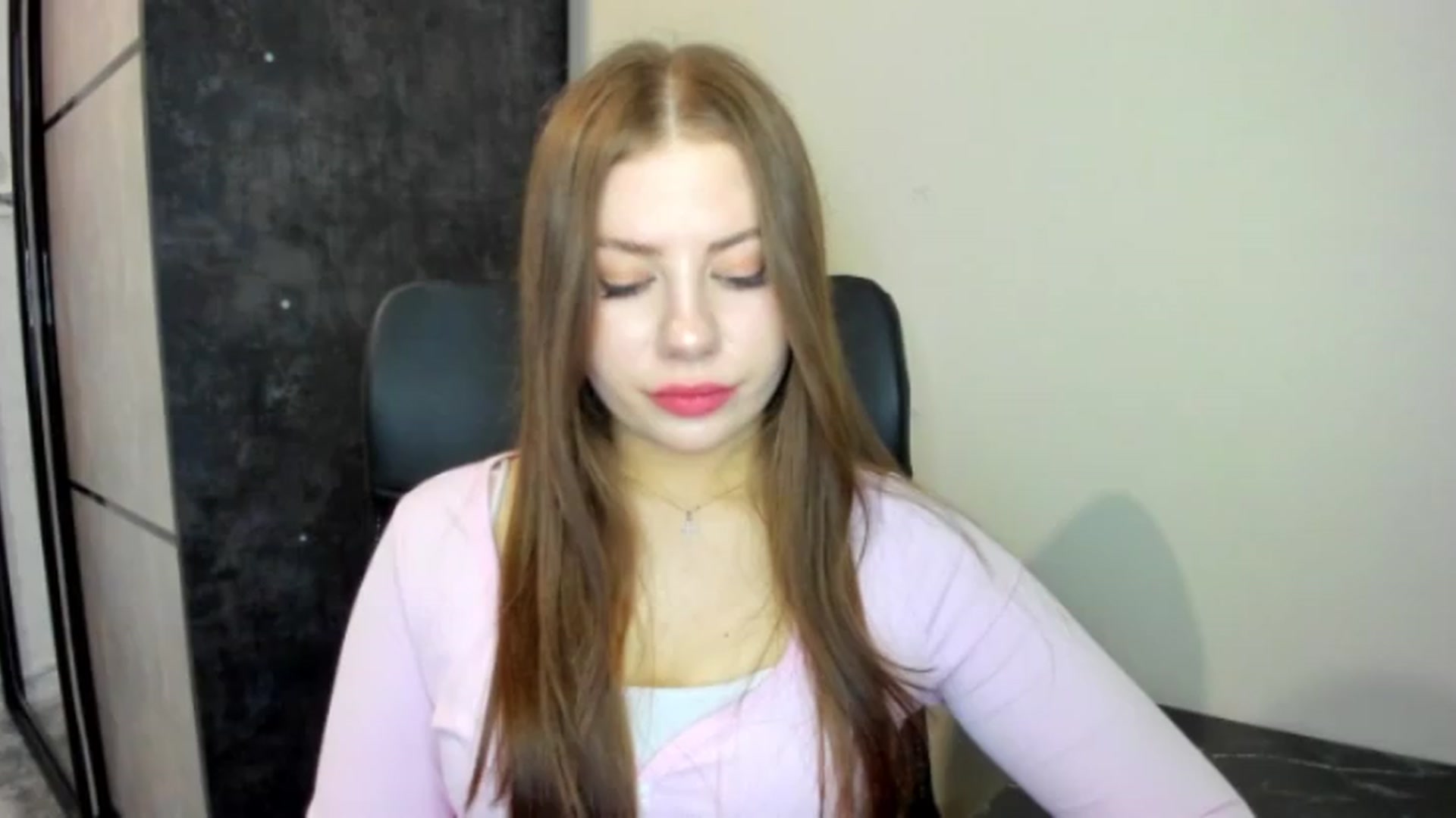 Gallery image thumbnail from FlyingDream's myfreecams stream on, 05/27/2026, 18:07 image 6 of 20