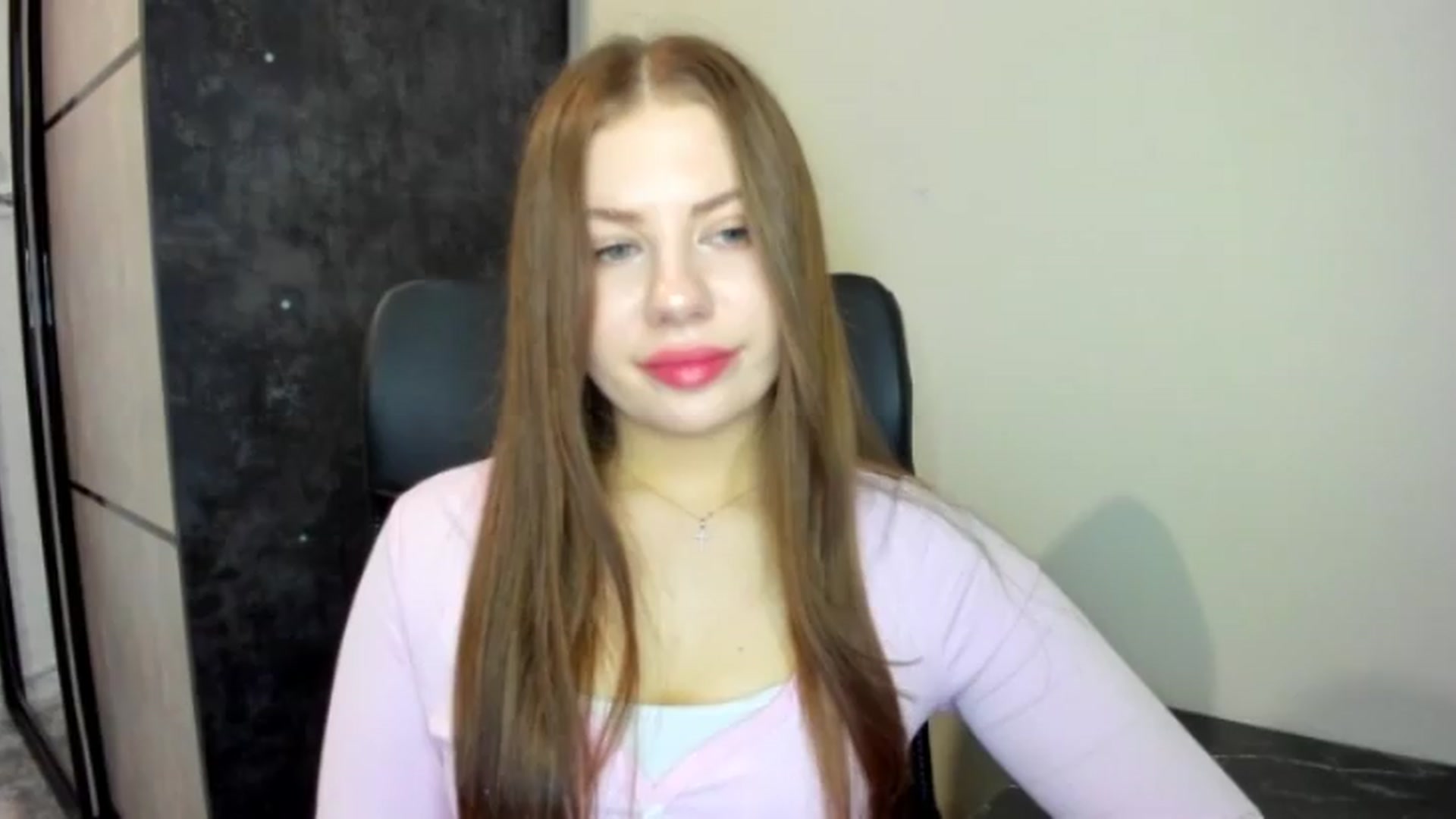 Gallery image thumbnail from FlyingDream's myfreecams stream on, 05/27/2026, 18:07 image 7 of 20