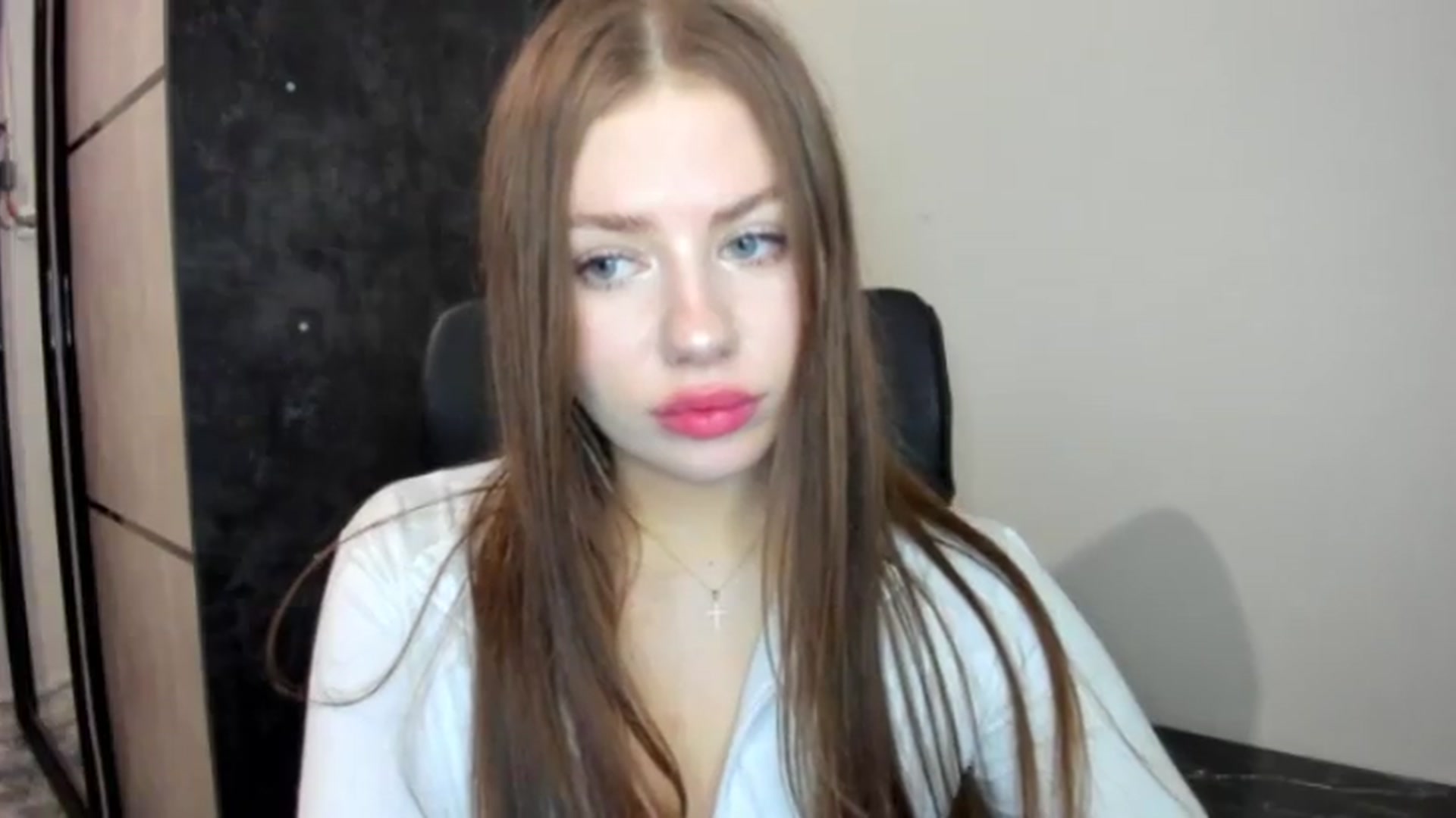 Gallery image thumbnail from FlyingDream's myfreecams stream on, 05/28/2026, 19:52 image 9 of 20