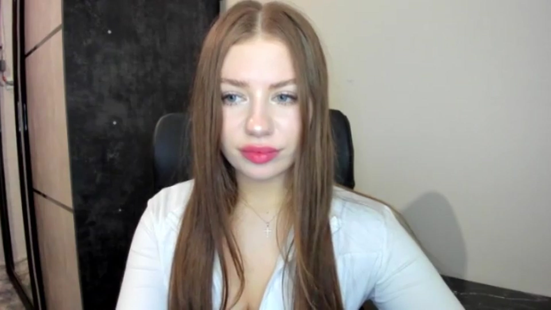 Gallery image thumbnail from FlyingDream's myfreecams stream on, 05/28/2026, 19:52 image 16 of 20