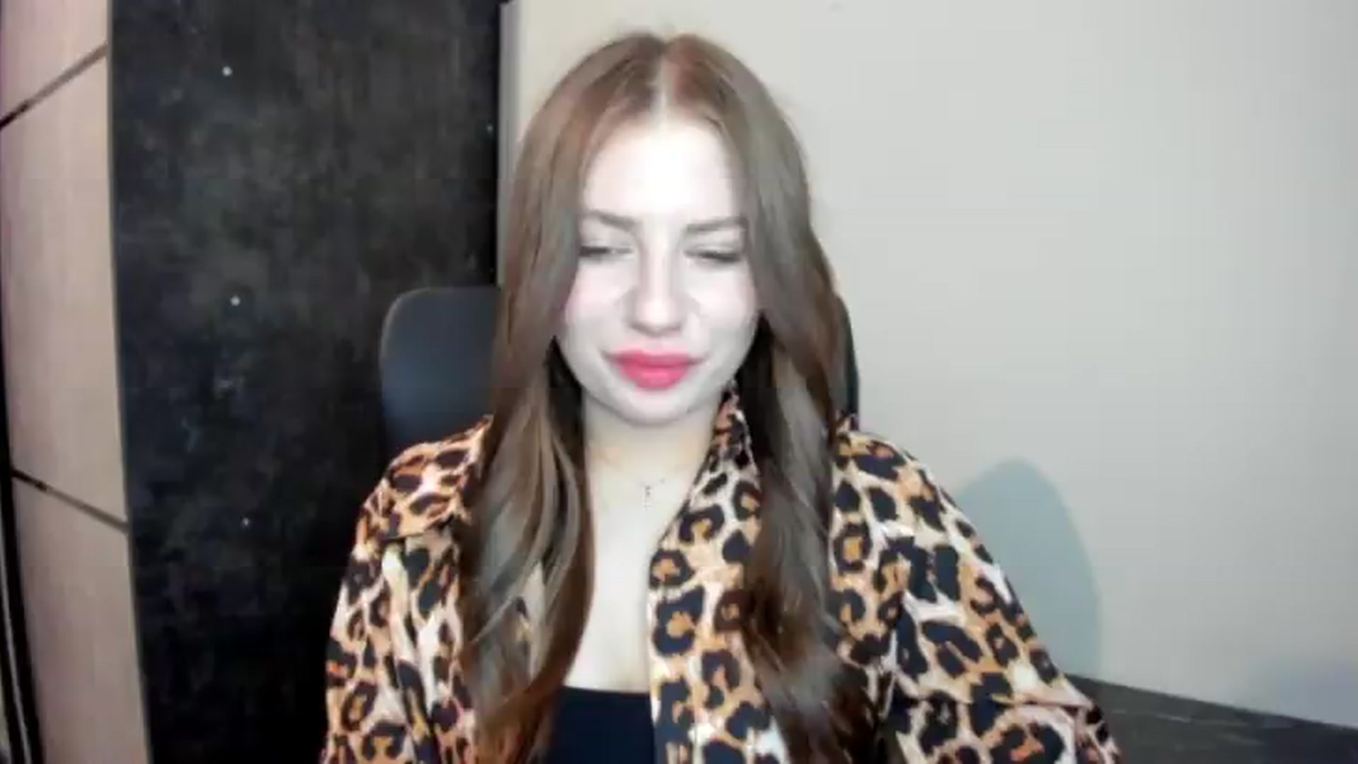 Gallery image thumbnail from FlyingDream's myfreecams stream on, 05/29/2026, 19:21 image 11 of 20