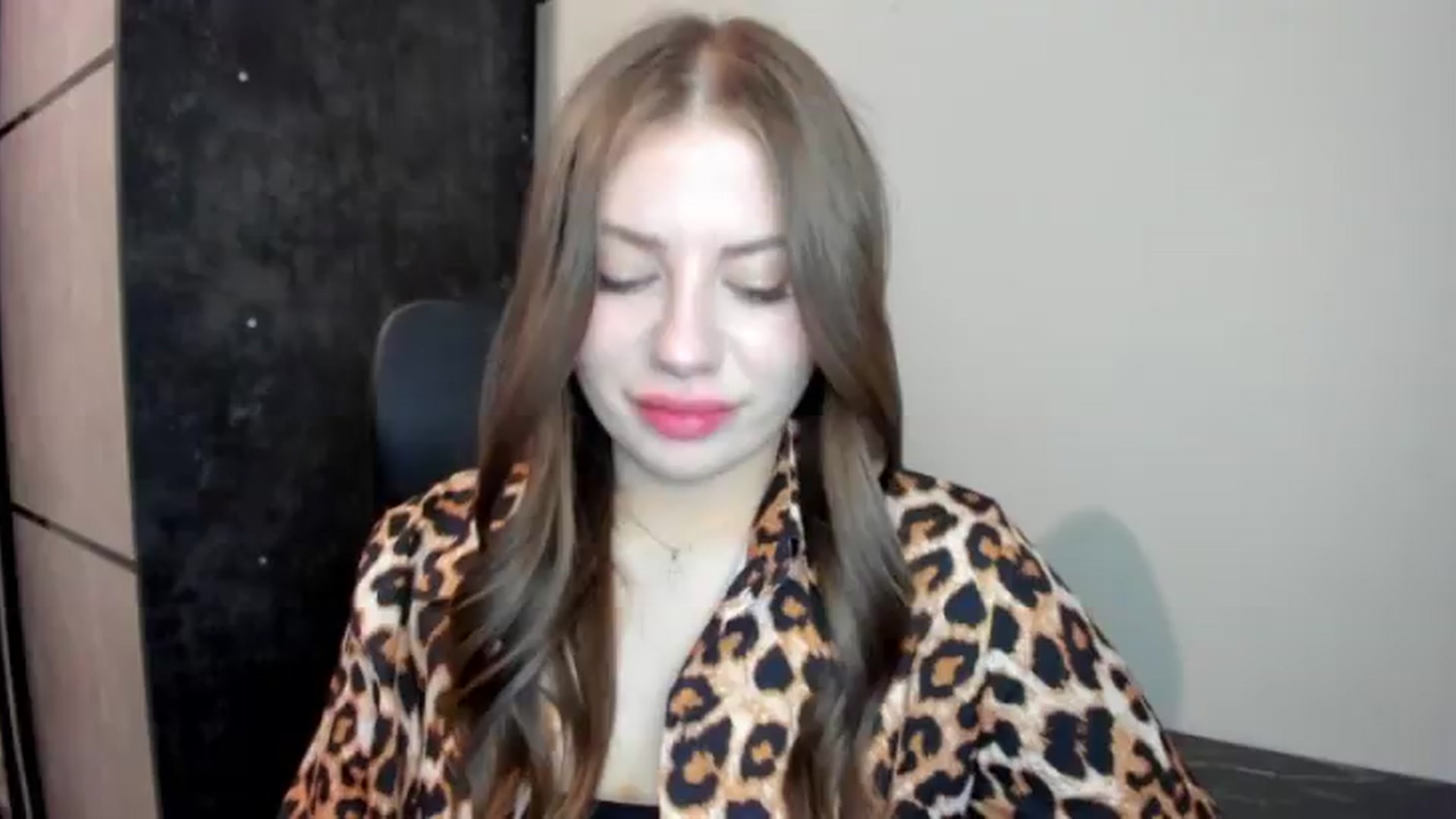 Gallery image thumbnail from FlyingDream's myfreecams stream on, 05/29/2026, 19:21 image 14 of 20