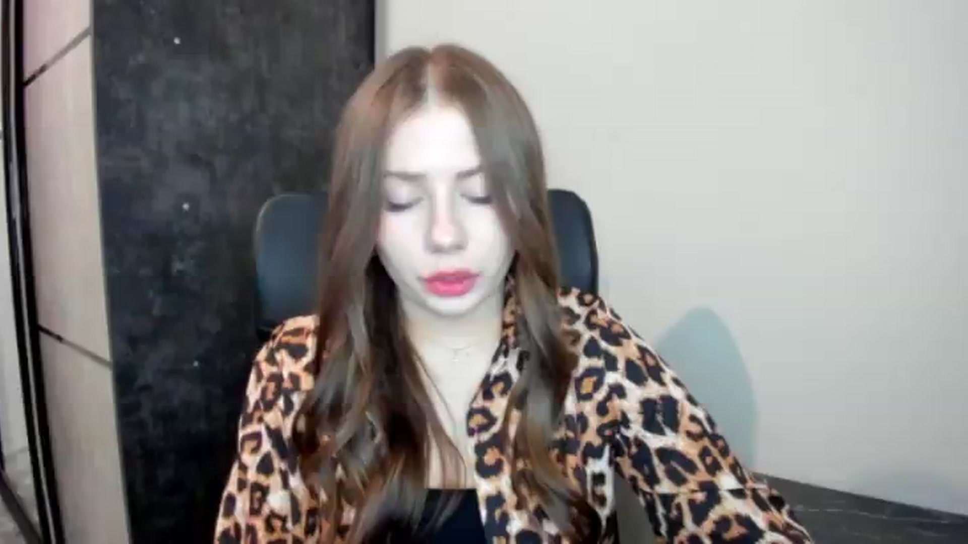 Gallery image thumbnail from FlyingDream's myfreecams stream on, 05/29/2026, 19:21 image 1 of 20