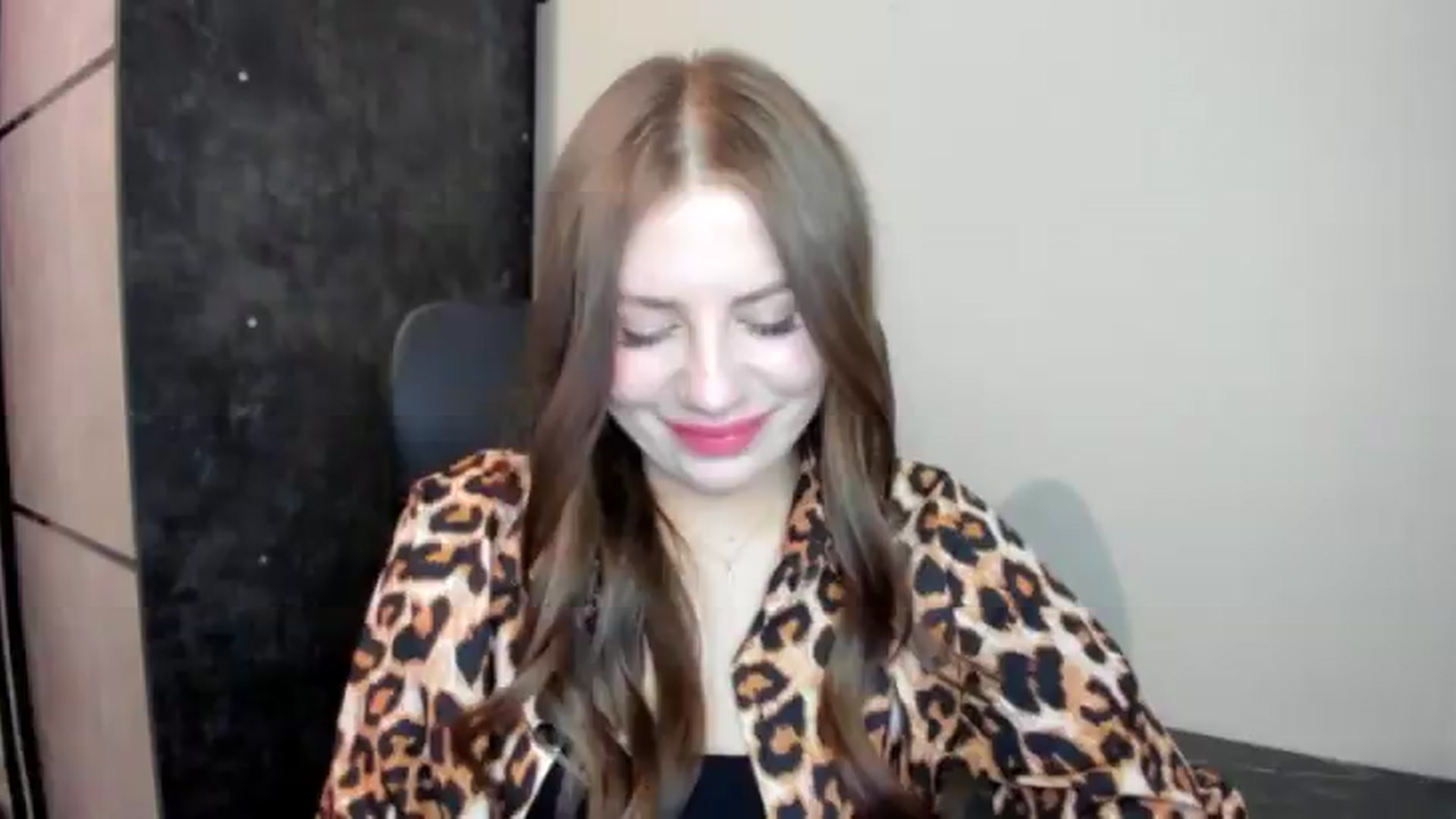Gallery image thumbnail from FlyingDream's myfreecams stream on, 05/29/2026, 19:21 image 4 of 20