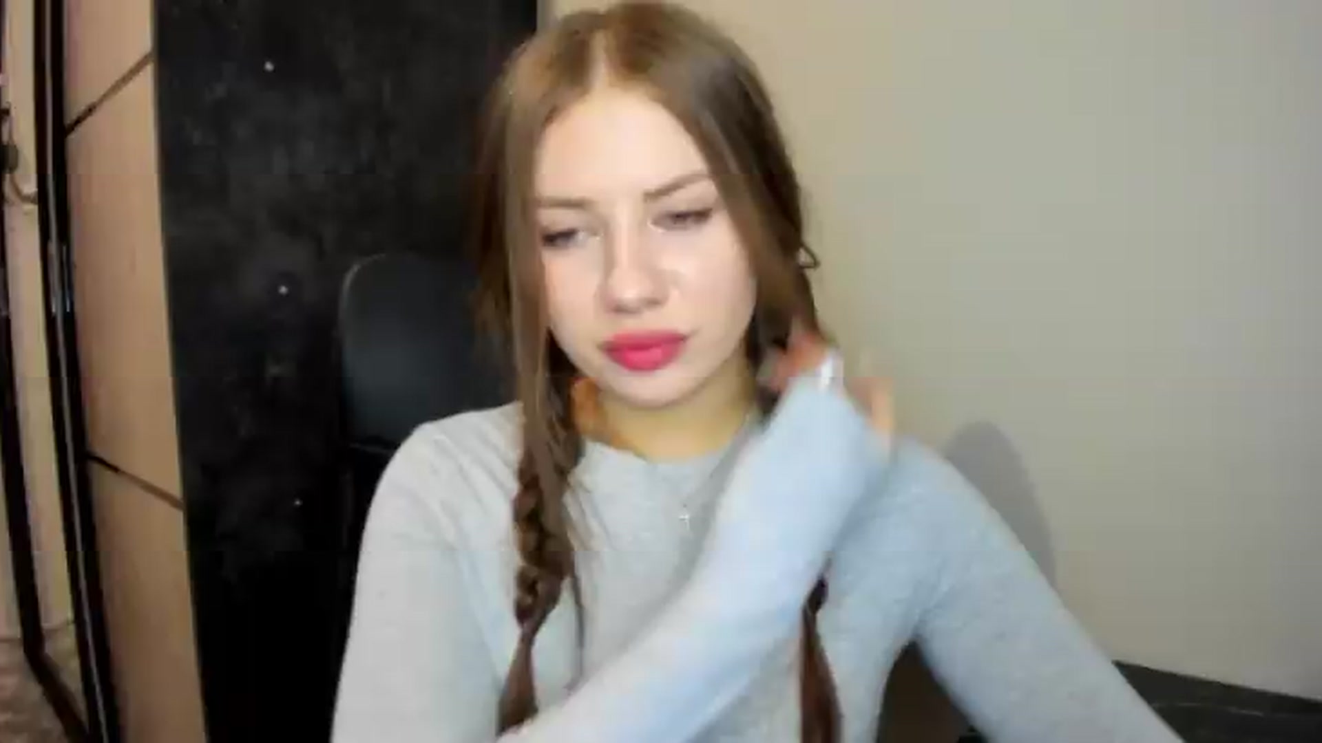 Gallery image thumbnail from FlyingDream's myfreecams stream on, 05/30/2026, 20:08 image 17 of 20