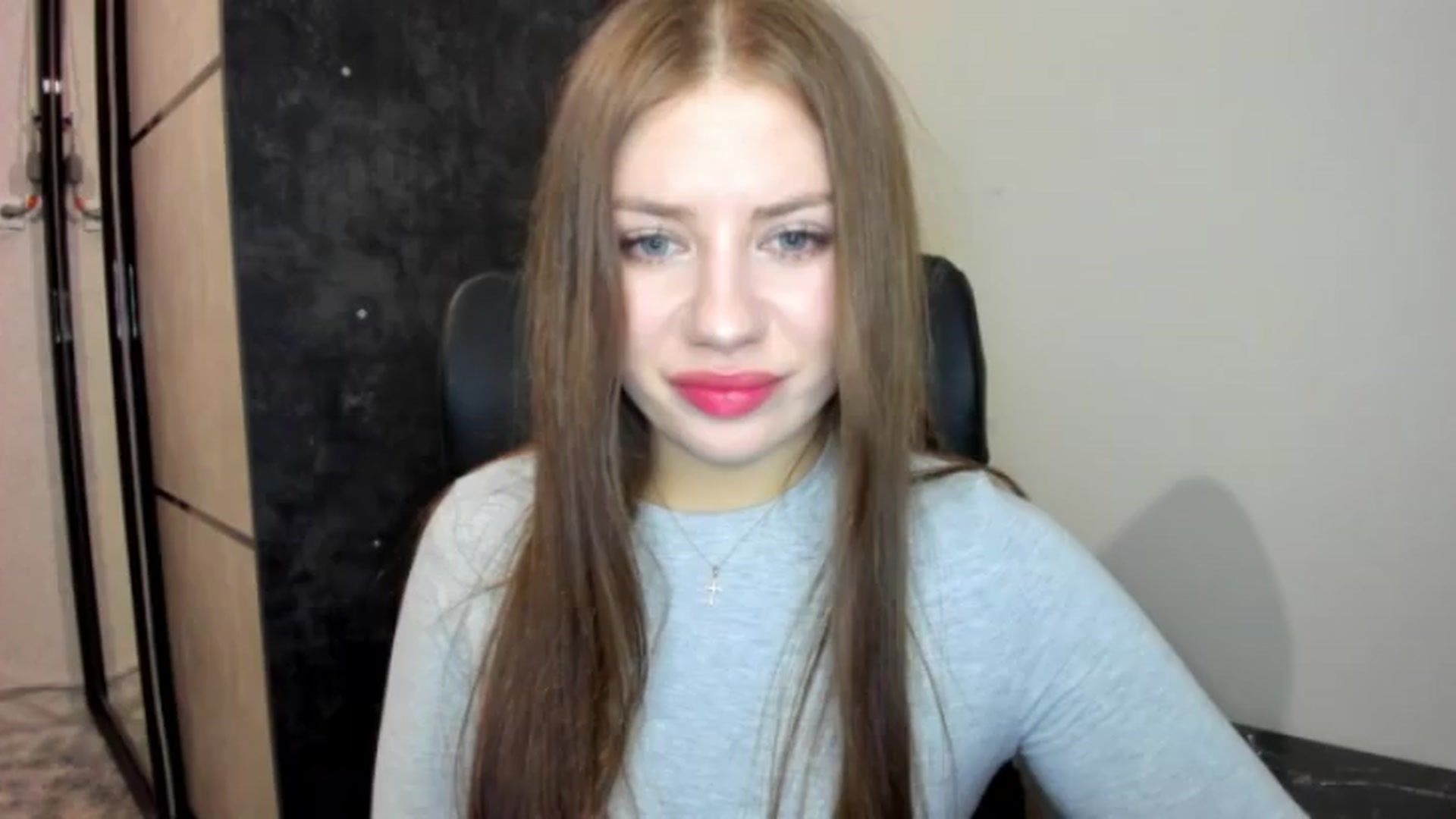 Gallery image thumbnail from FlyingDream's myfreecams stream on, 05/30/2026, 20:08 image 14 of 20