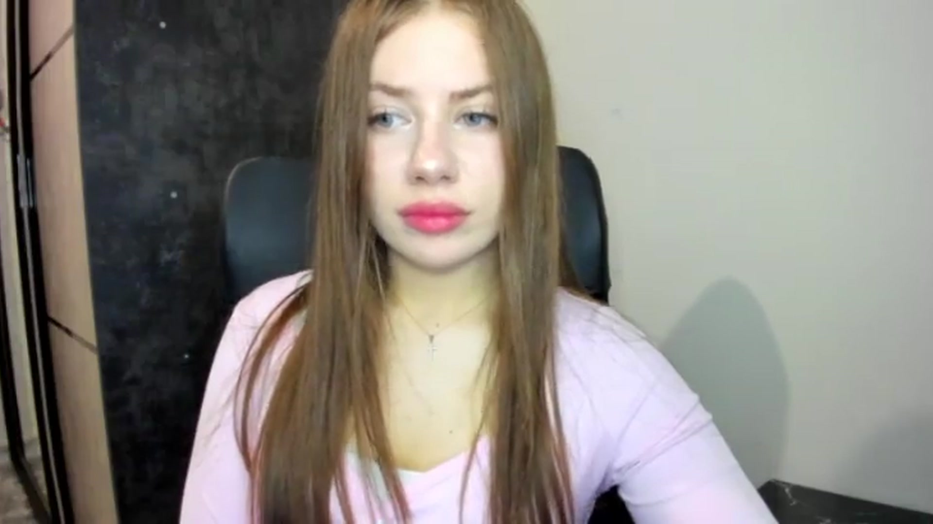 Gallery image thumbnail from FlyingDream's myfreecams stream on, 06/01/2026, 18:59 image 17 of 20