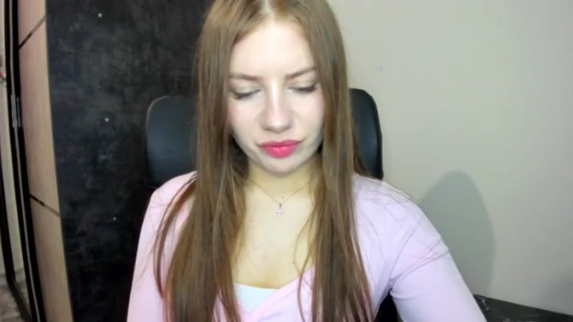 Gallery image thumbnail from FlyingDream's myfreecams stream on, 06/01/2026, 18:59 image 16 of 20