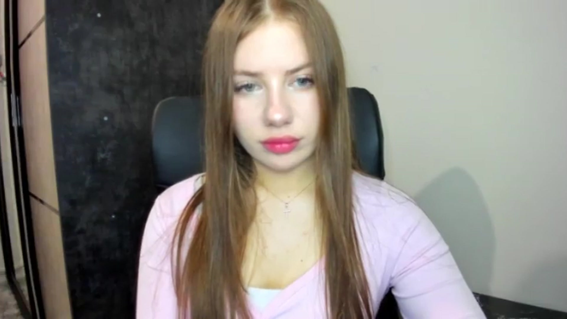Gallery image thumbnail from FlyingDream's myfreecams stream on, 06/01/2026, 18:59 image 19 of 20