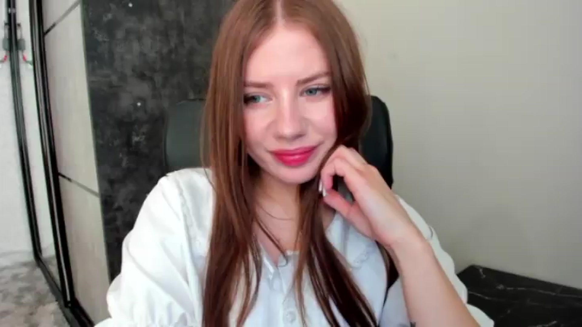 Gallery image thumbnail from FlyingDream's myfreecams stream on, 06/02/2026, 13:16 image 11 of 20