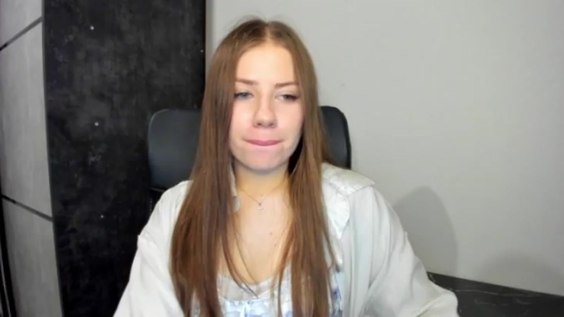 Gallery image thumbnail from FlyingDream's myfreecams stream on, 06/15/2026, 20:37 image 3 of 20