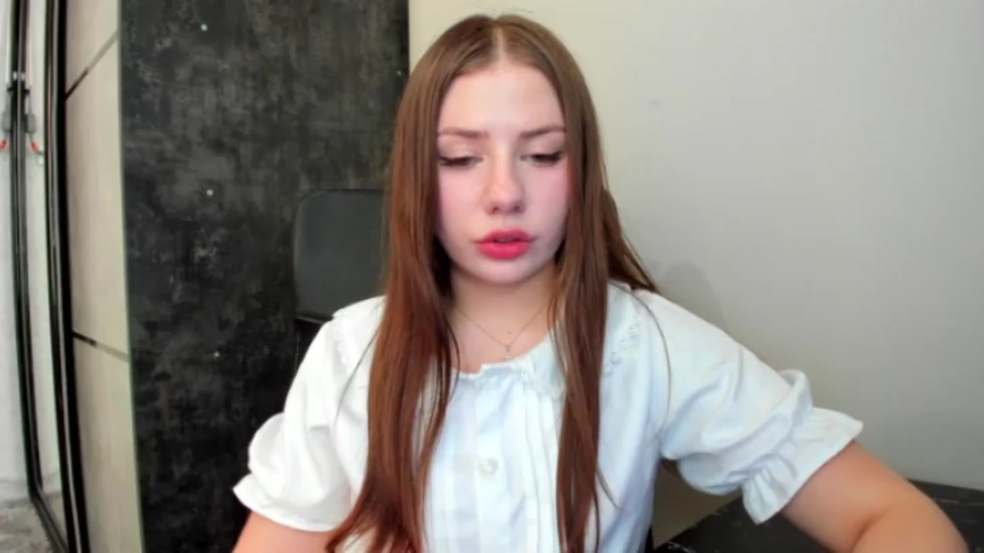 Gallery image thumbnail from FlyingDream's myfreecams stream on, 06/19/2026, 15:33 image 13 of 20