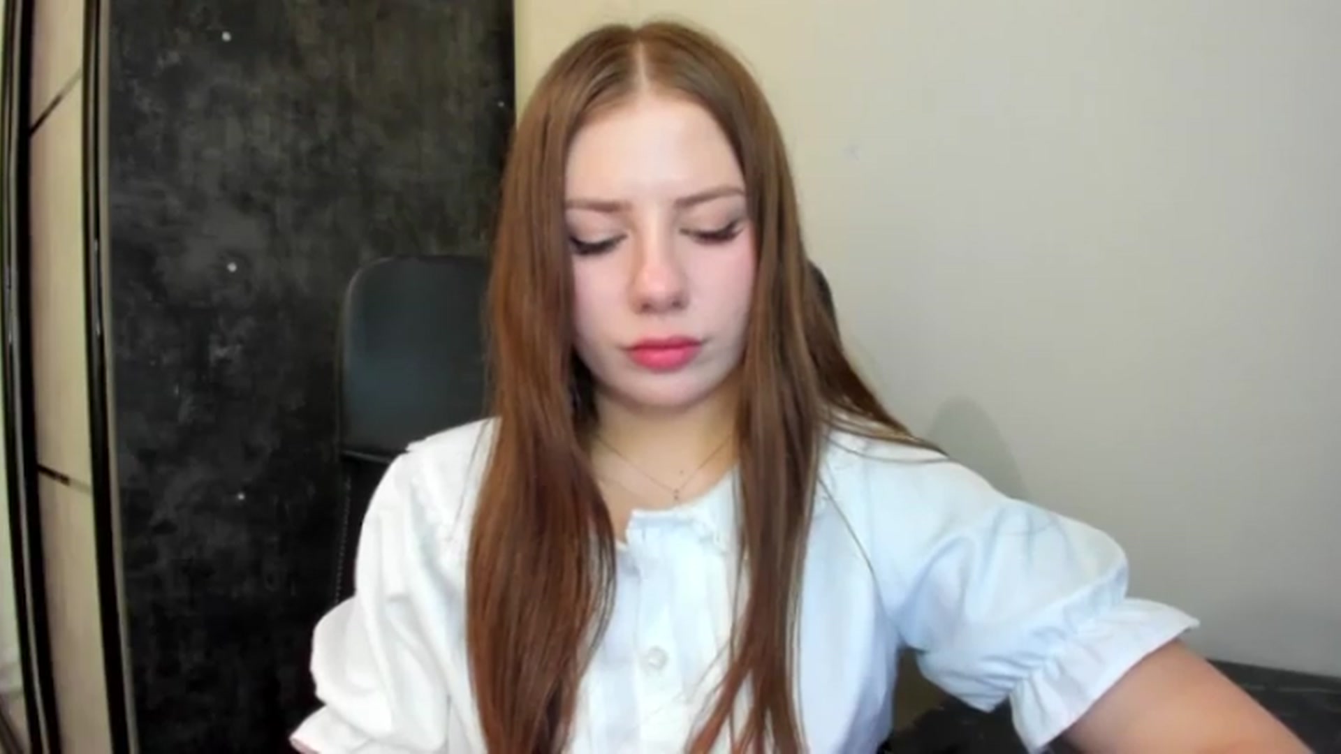 Gallery image thumbnail from FlyingDream's myfreecams stream on, 06/19/2026, 15:33 image 20 of 20