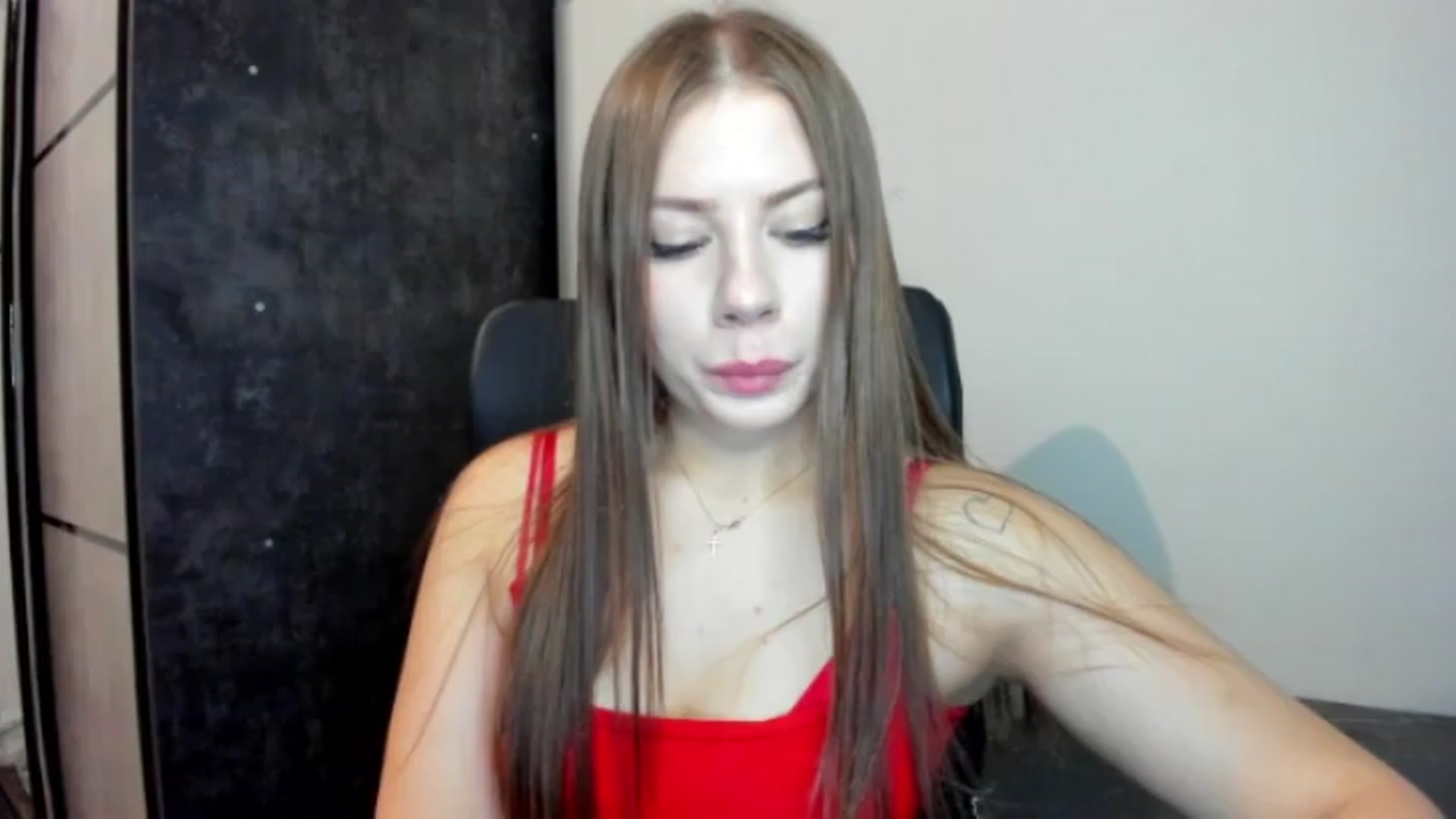 Gallery image thumbnail from FlyingDream's myfreecams stream on, 06/25/2026, 18:58 image 15 of 20