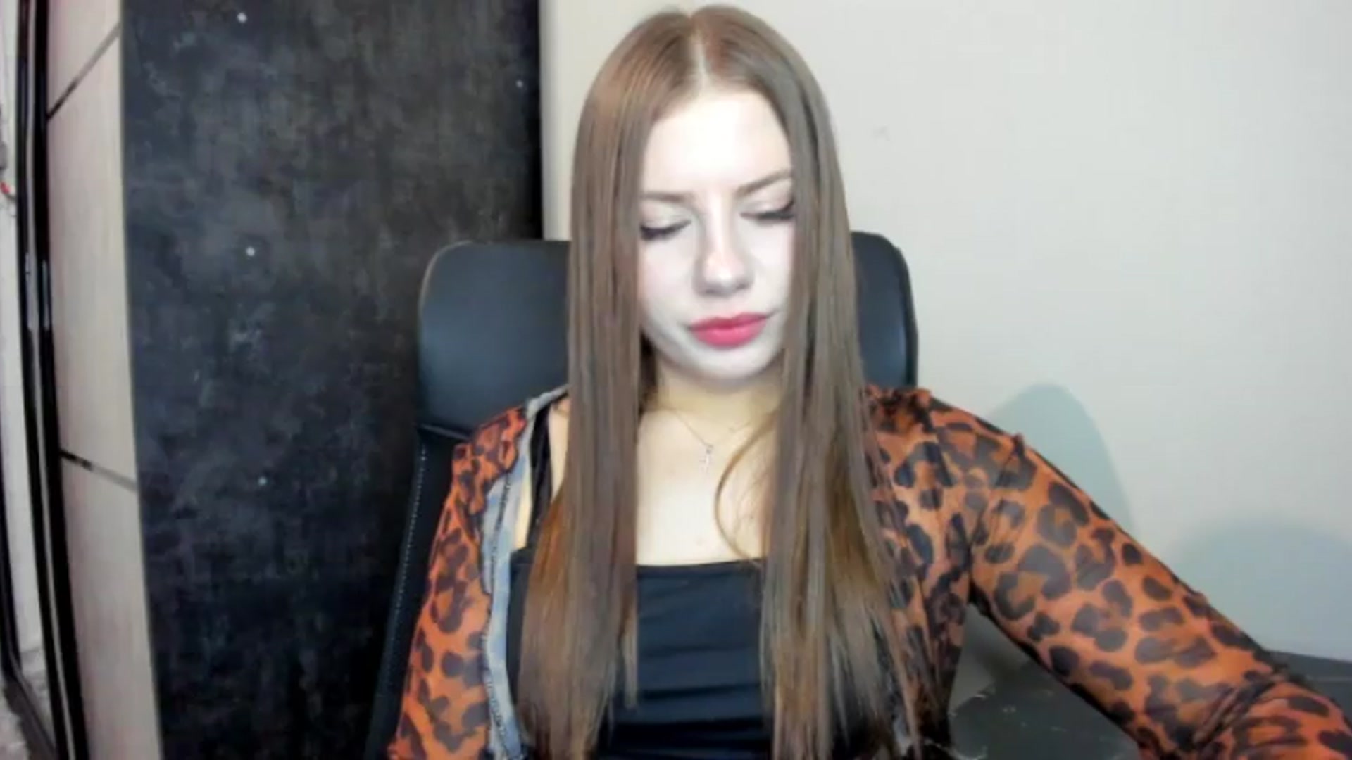 Gallery image thumbnail from FlyingDream's myfreecams stream on, 06/26/2026, 17:25 image 17 of 20