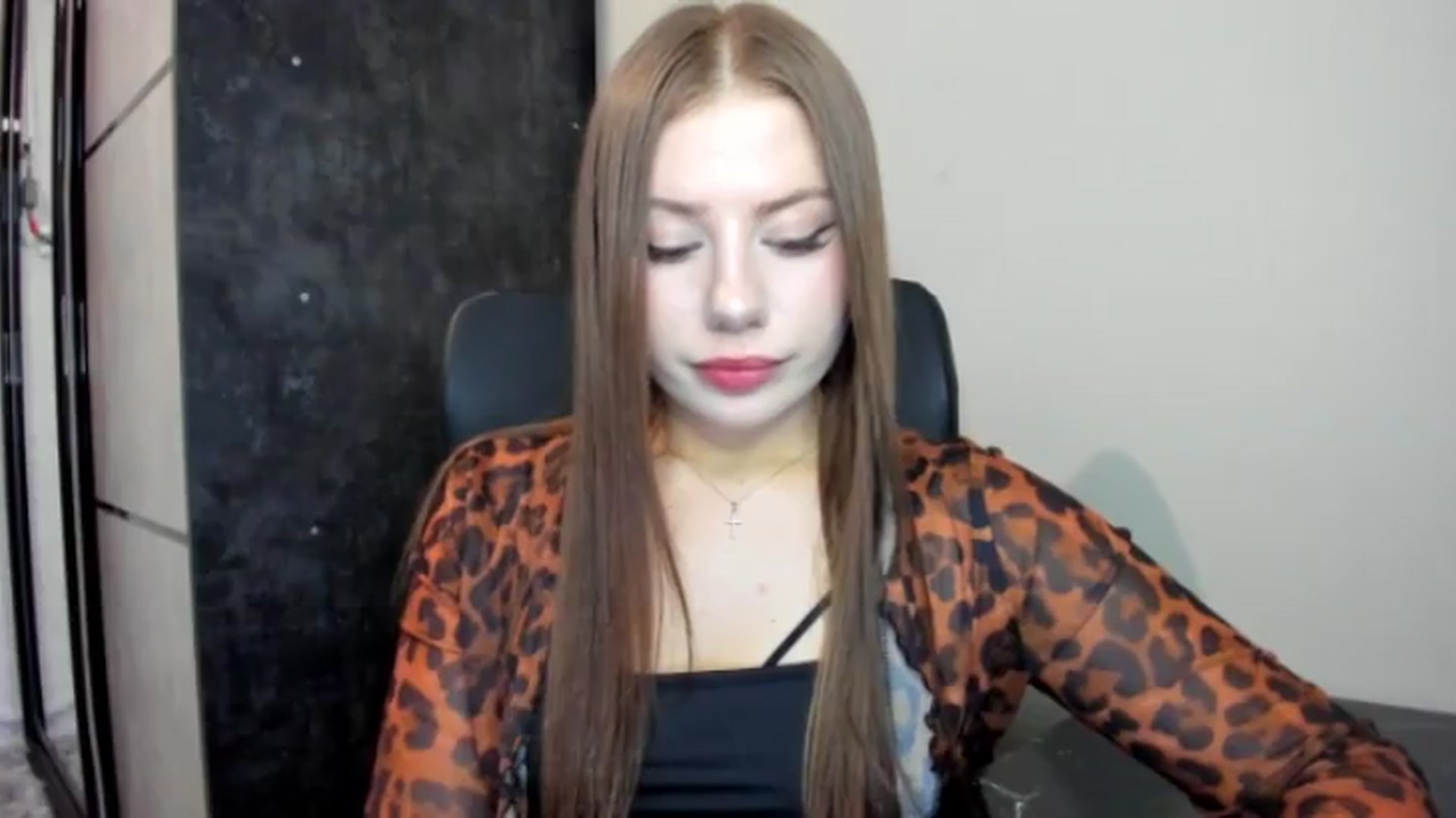 Gallery image thumbnail from FlyingDream's myfreecams stream on, 06/26/2026, 17:25 image 5 of 20