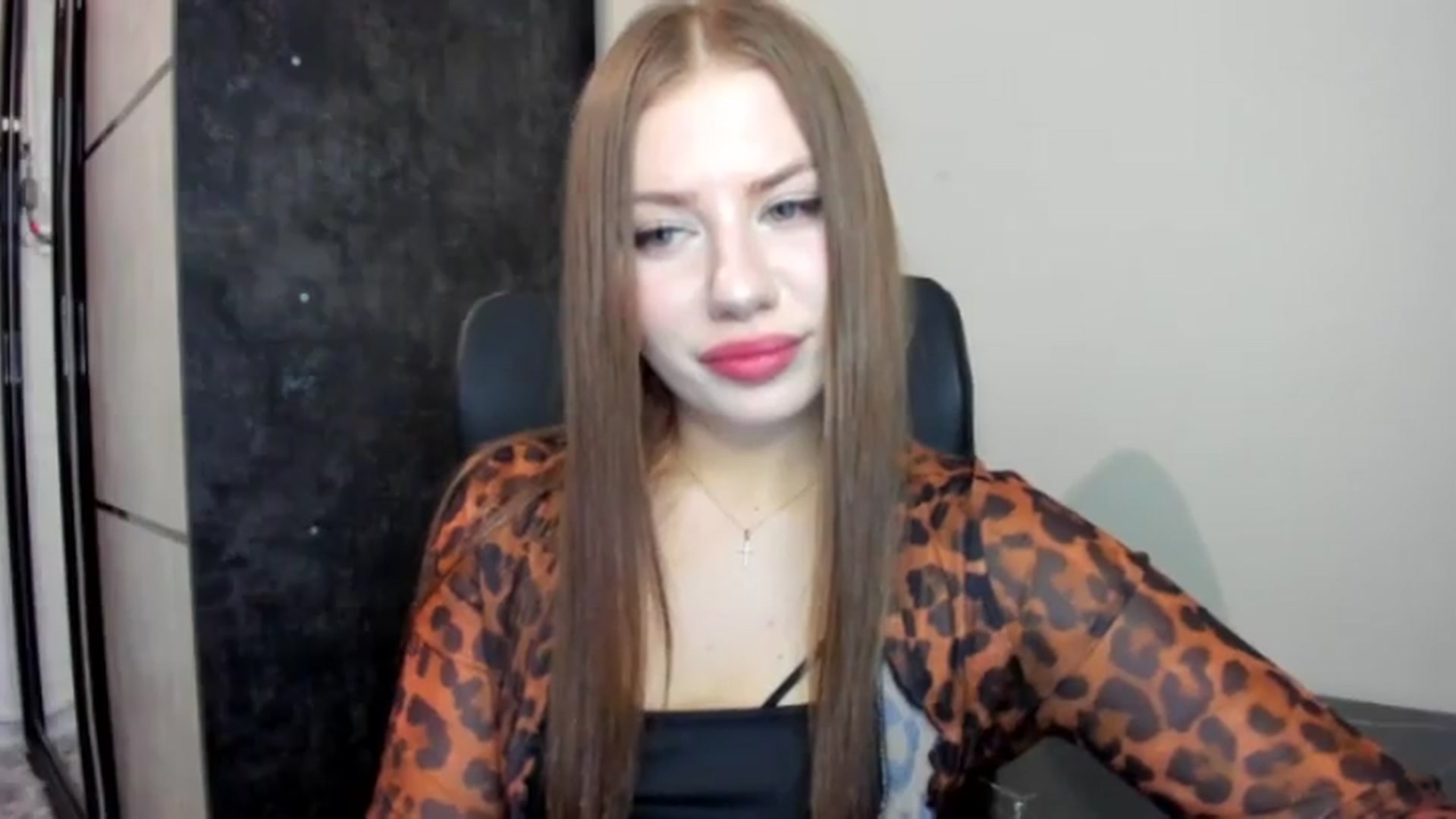 Gallery image thumbnail from FlyingDream's myfreecams stream on, 06/26/2026, 17:25 image 6 of 20
