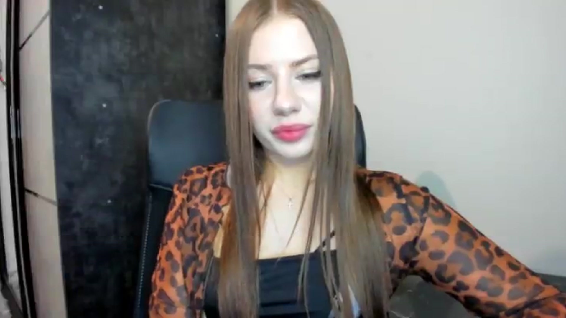 Gallery image thumbnail from FlyingDream's myfreecams stream on, 06/26/2026, 17:25 image 20 of 20