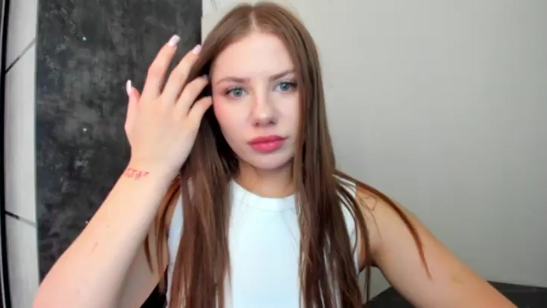 Gallery image thumbnail from FlyingDream's myfreecams stream on, 06/29/2026, 15:14 image 13 of 20